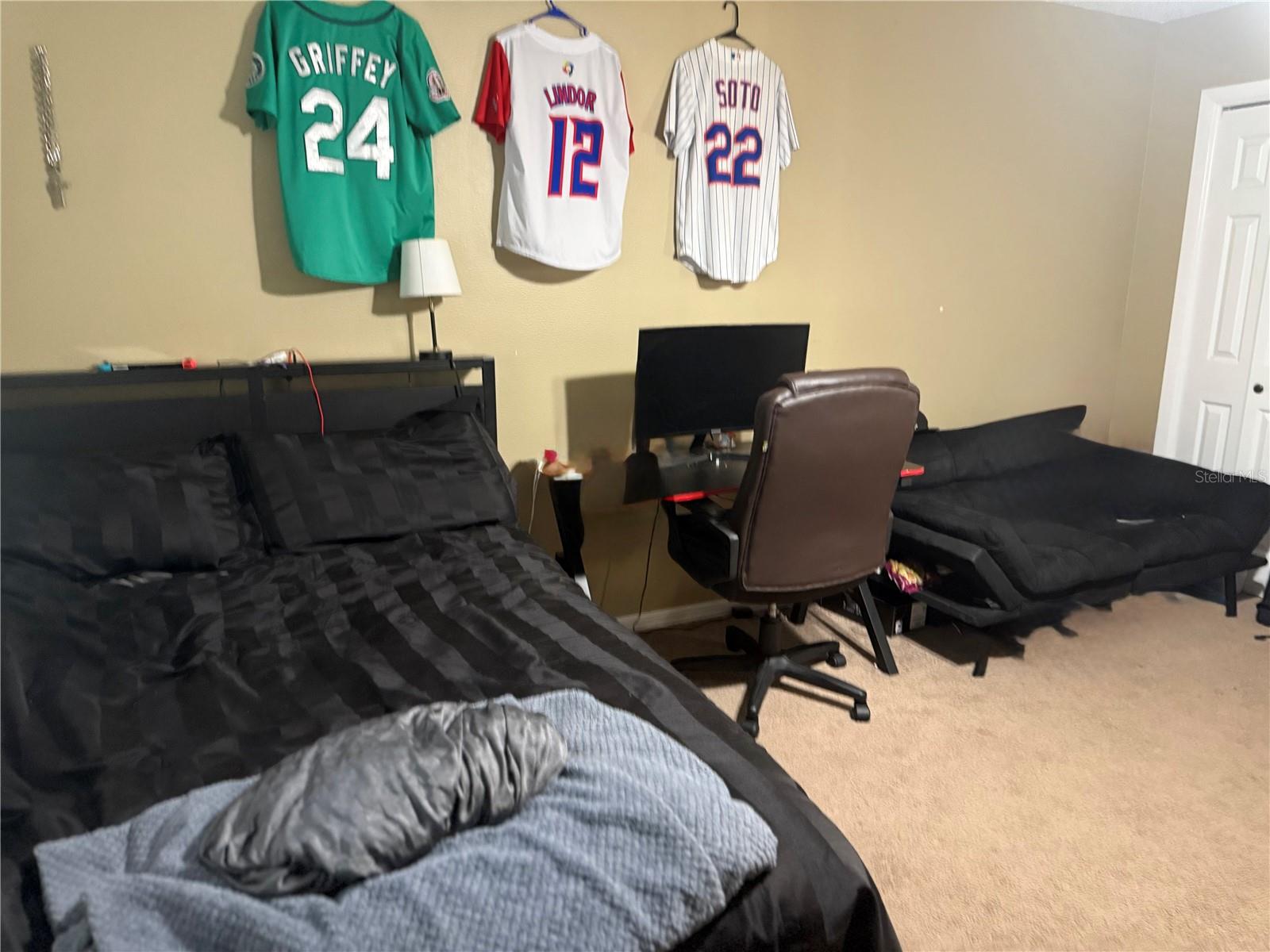 Image 9 of 23 For 2287 Amherst Avenue