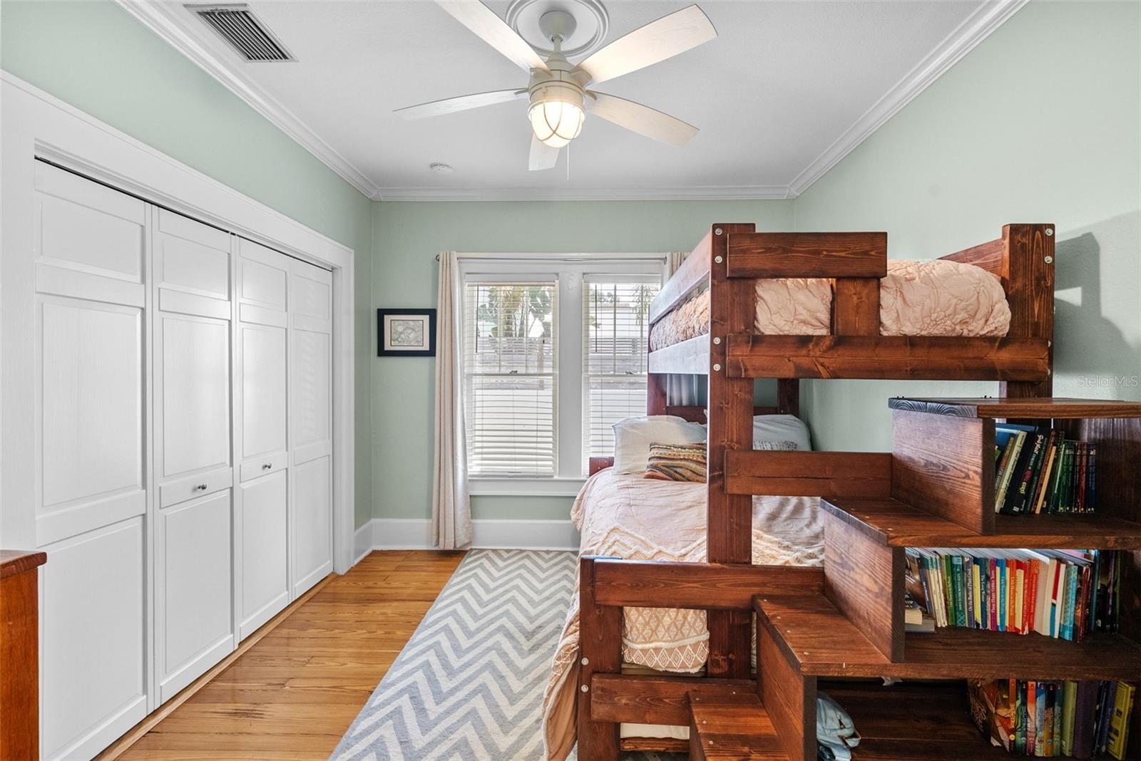 Image 14 of 36 For 3009 San Rafael Street