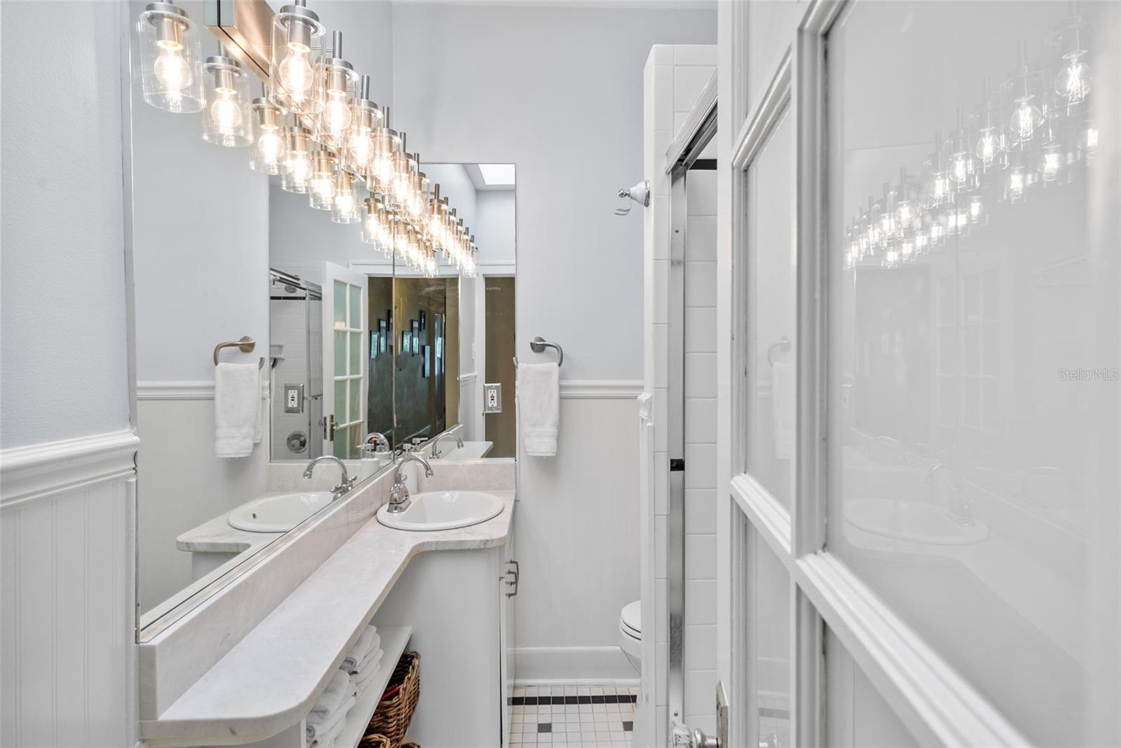 Image 15 of 36 For 3009 San Rafael Street