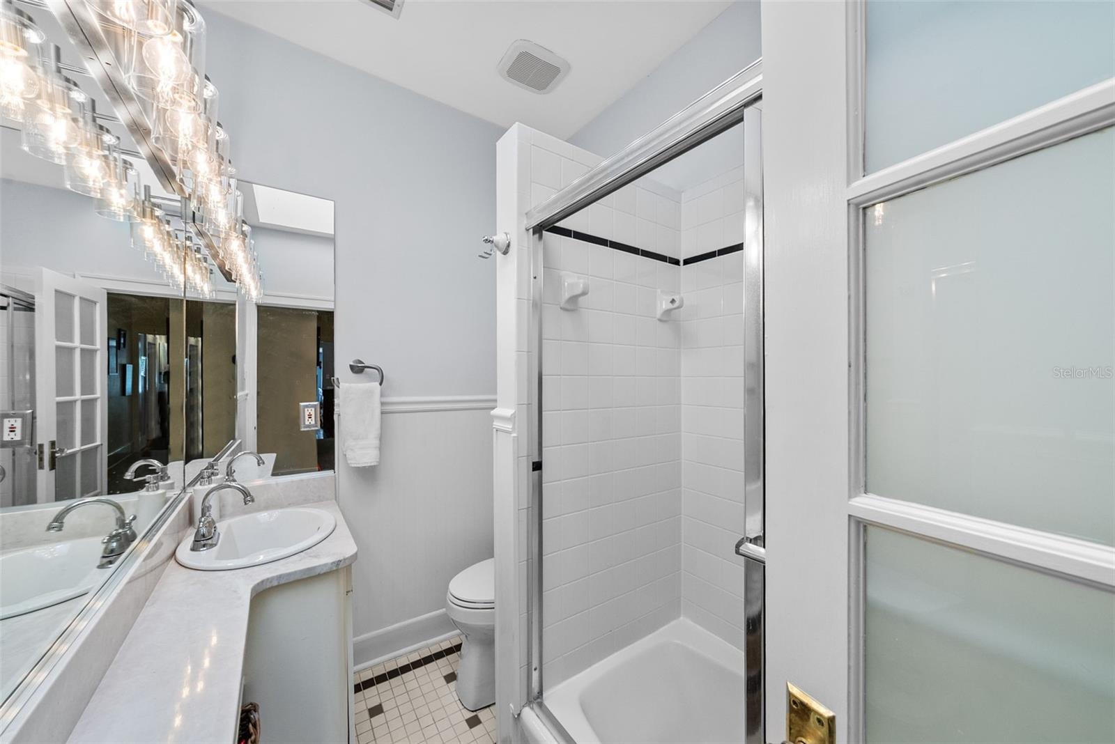 Image 16 of 36 For 3009 San Rafael Street