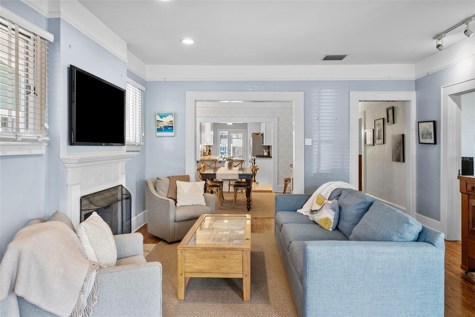 Image 3 of 36 For 3009 San Rafael Street