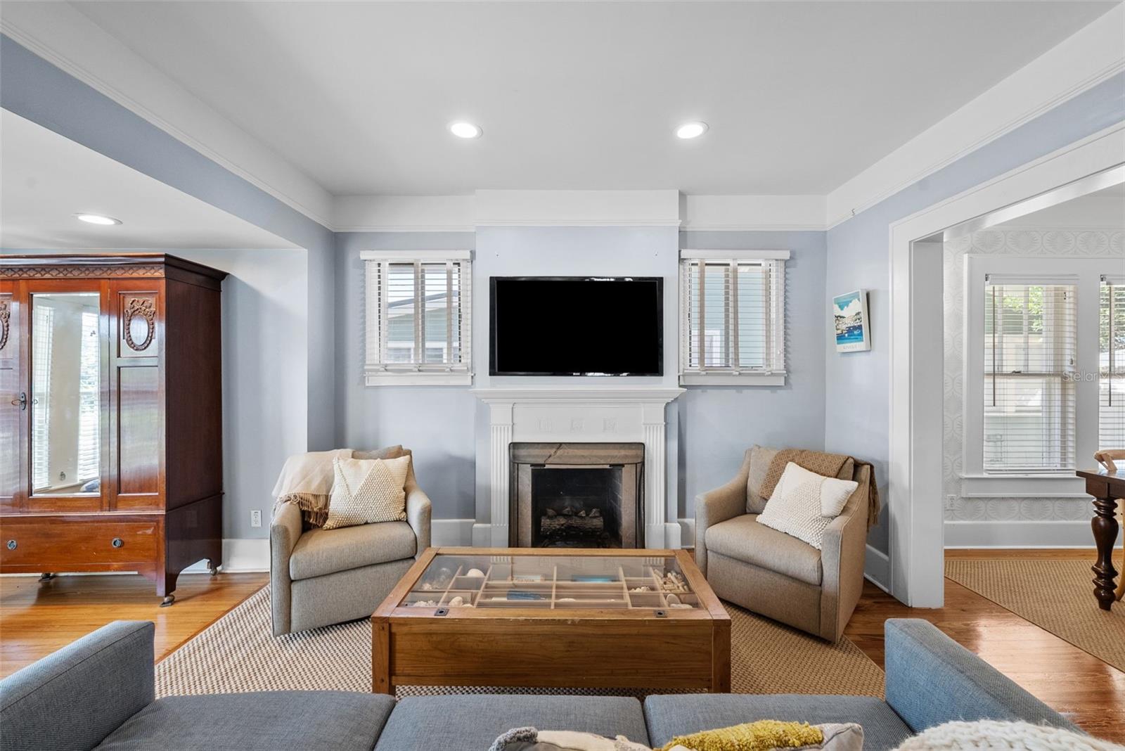 Image 4 of 36 For 3009 San Rafael Street