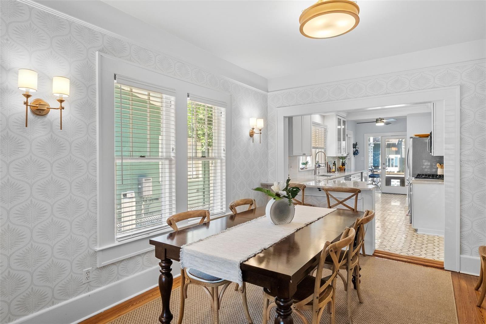 Image 8 of 36 For 3009 San Rafael Street