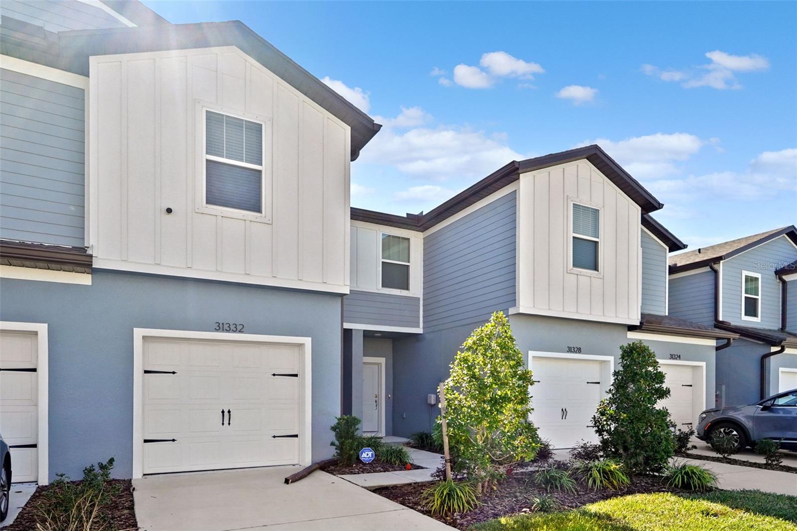 Image 3 of 32 For 31332 Amberview Bend