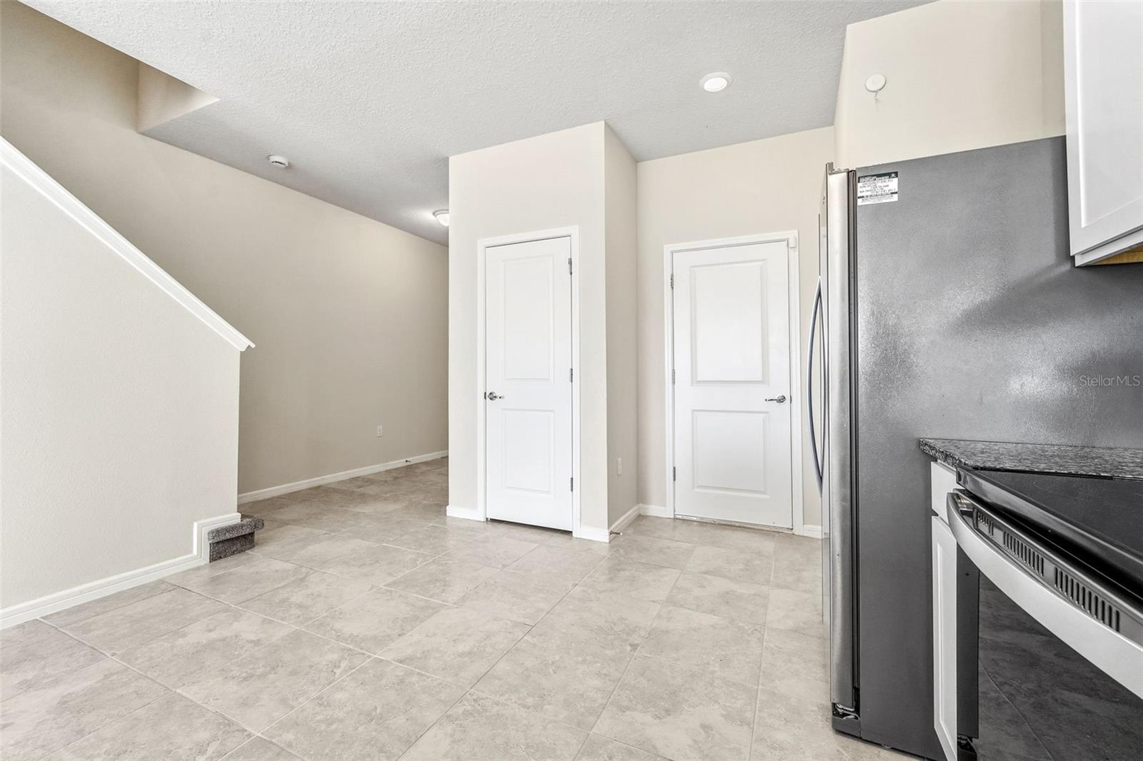 Image 9 of 32 For 31332 Amberview Bend