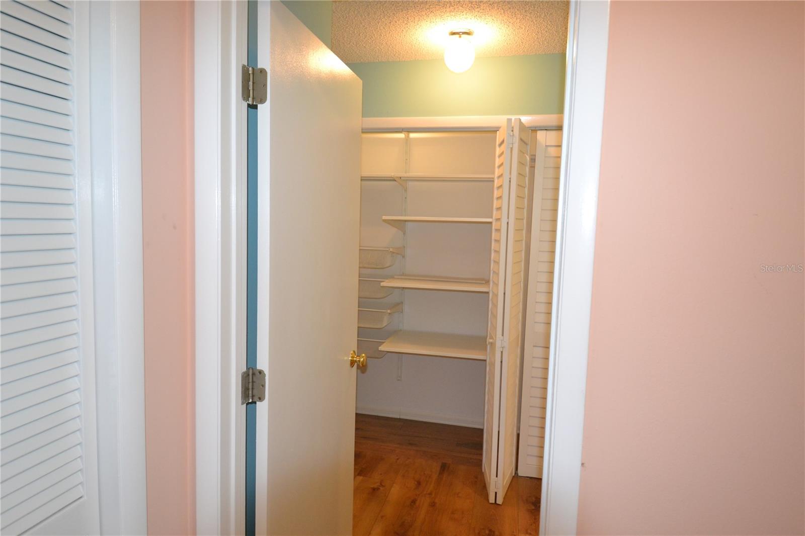 Image 18 of 50 For 40 Gretchen Court