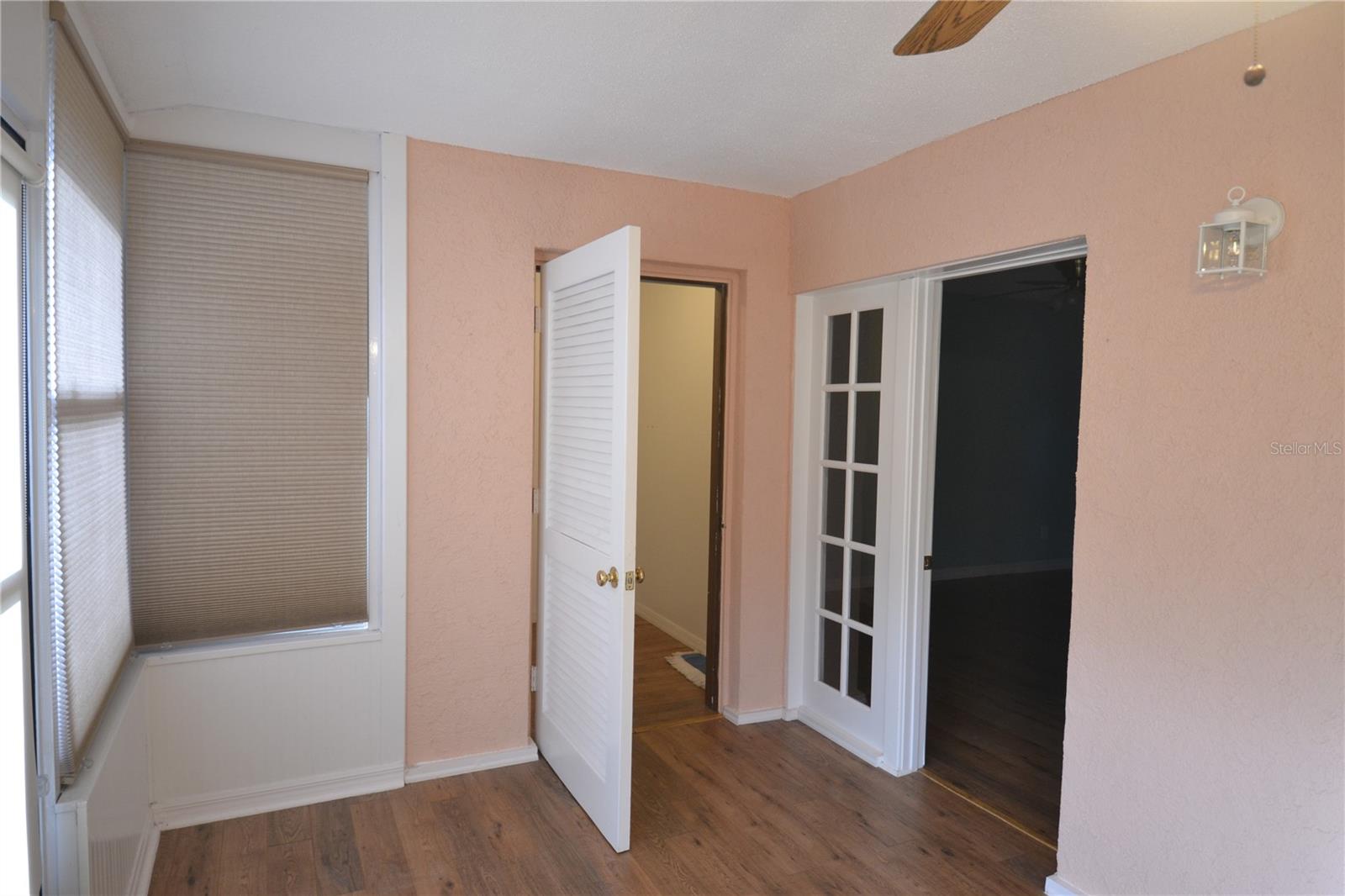 Image 31 of 50 For 40 Gretchen Court