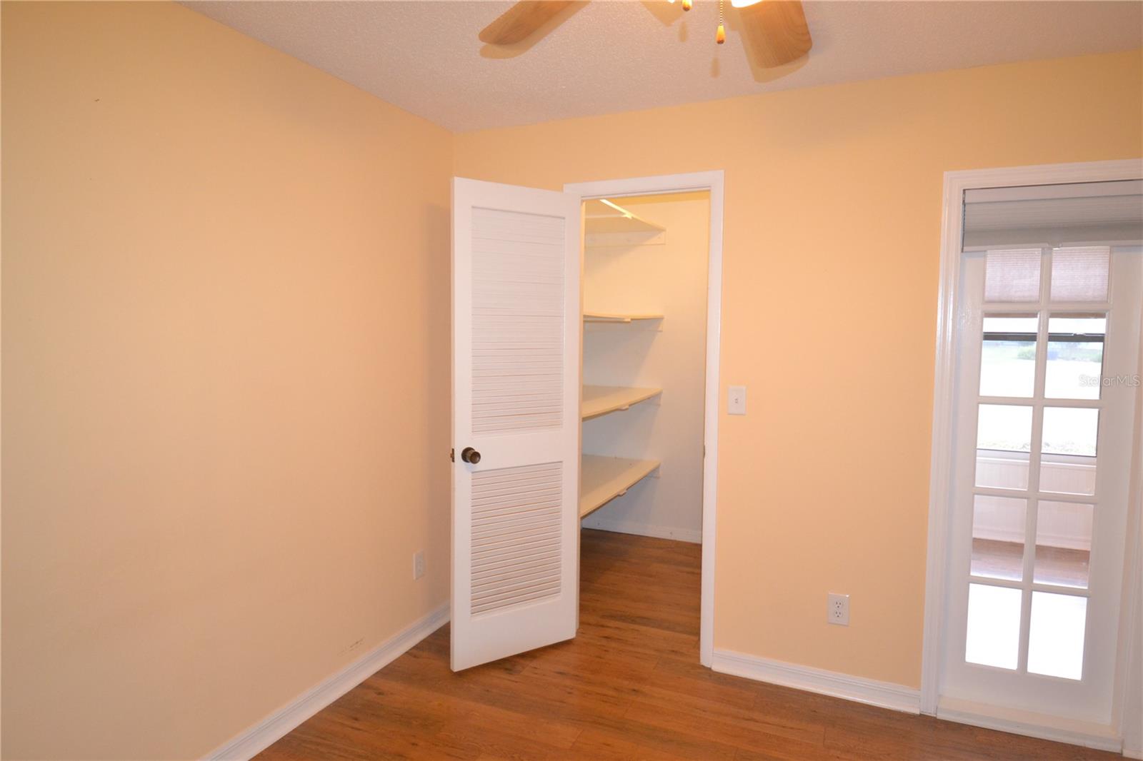 Image 38 of 50 For 40 Gretchen Court