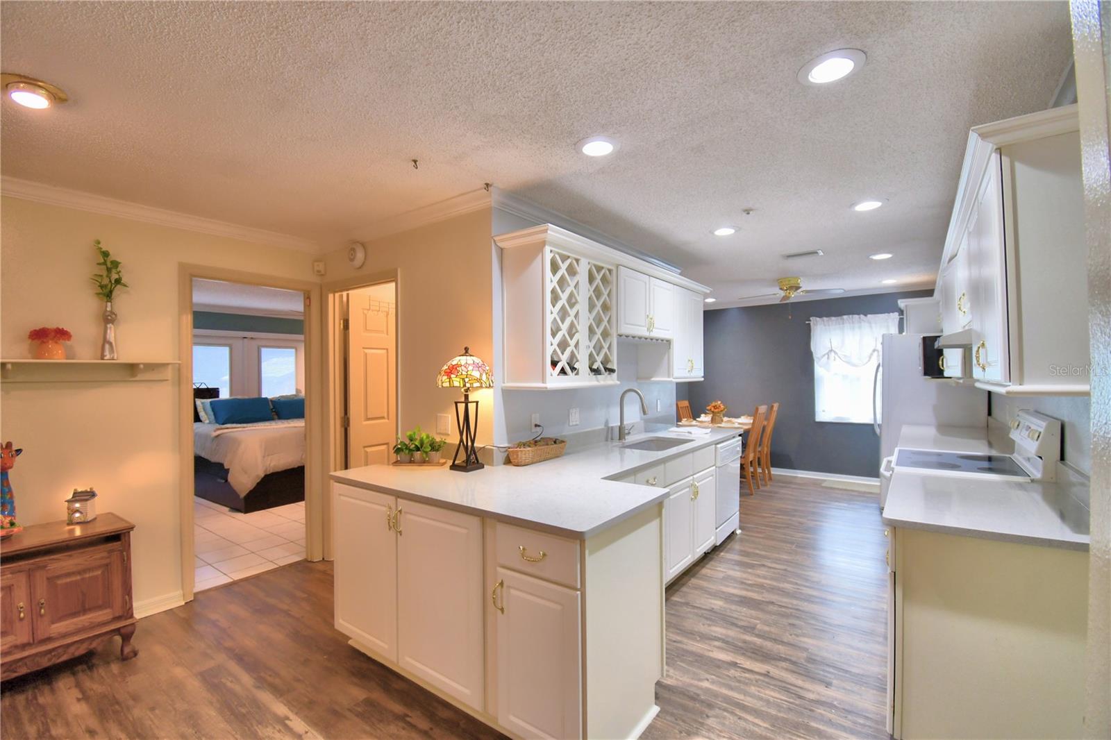 Image 15 of 84 For 3142 Valley High Drive