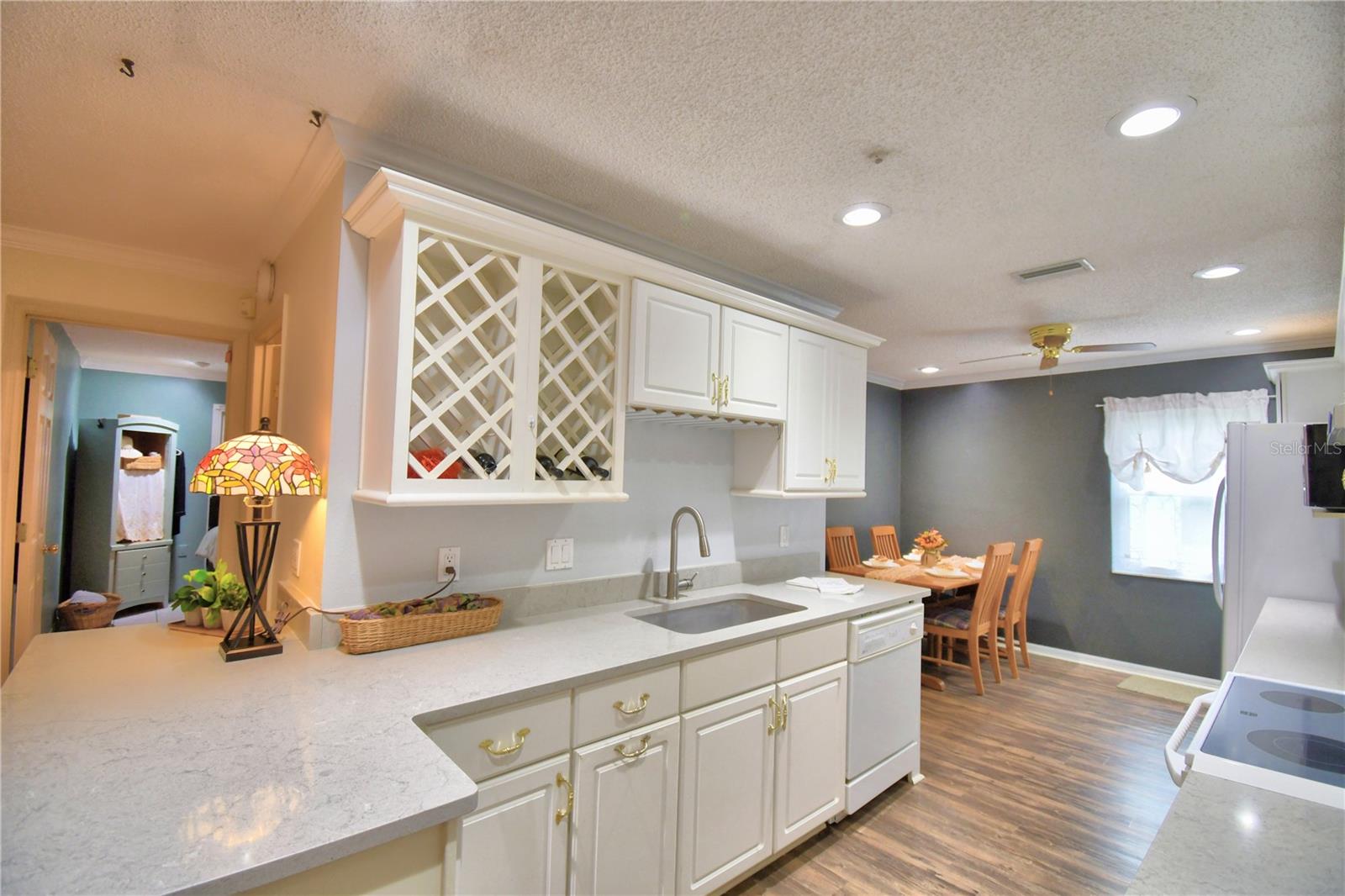 Image 17 of 84 For 3142 Valley High Drive