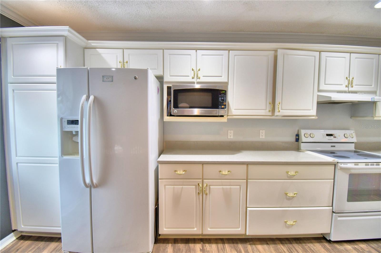 Image 19 of 84 For 3142 Valley High Drive