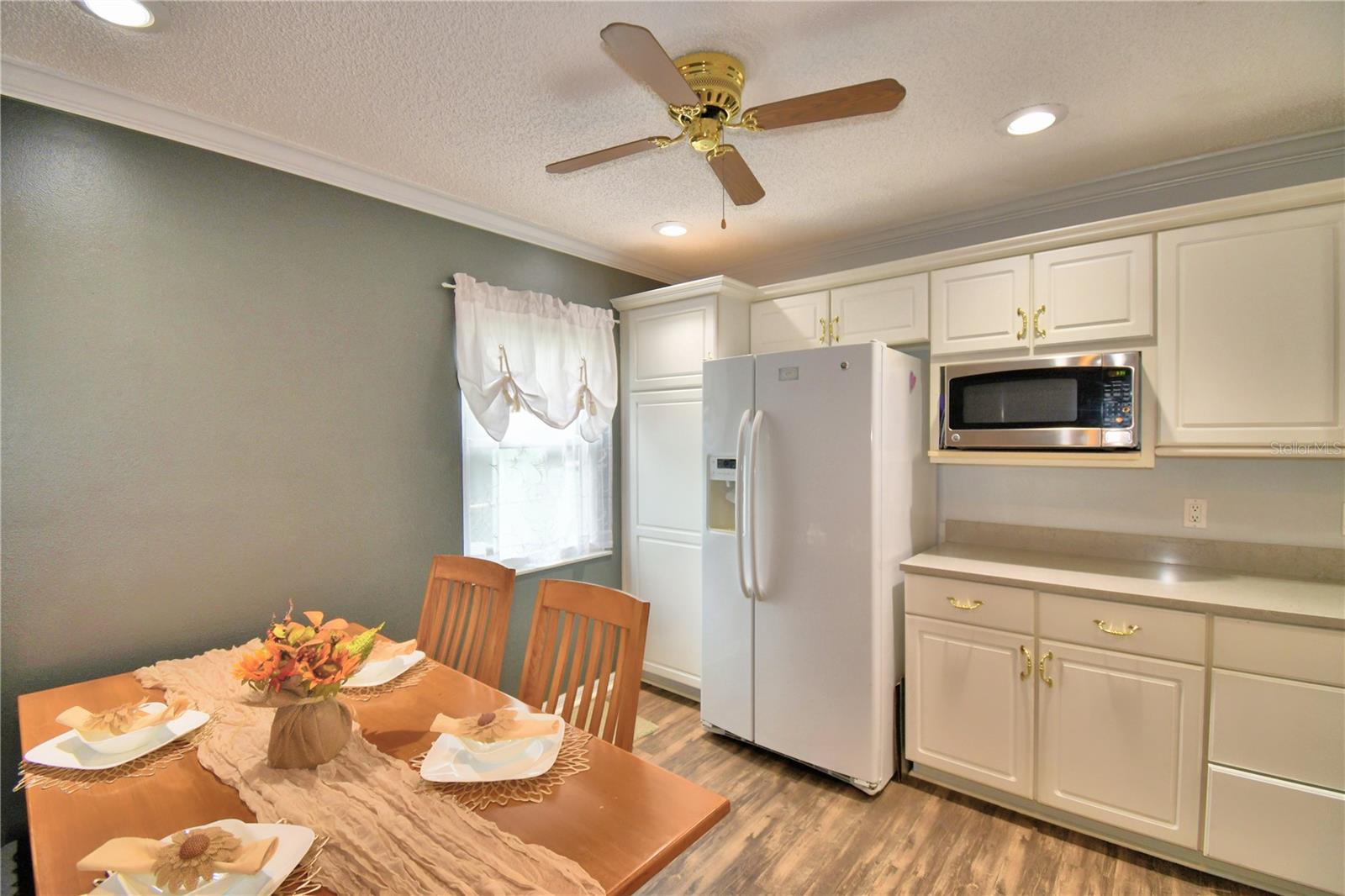 Image 23 of 84 For 3142 Valley High Drive