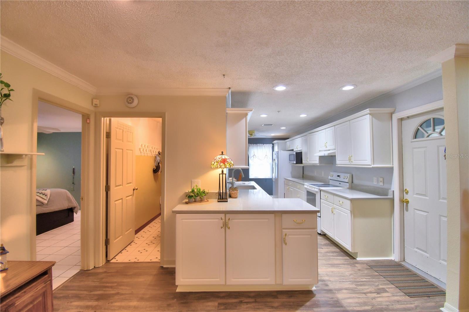 Image 24 of 84 For 3142 Valley High Drive