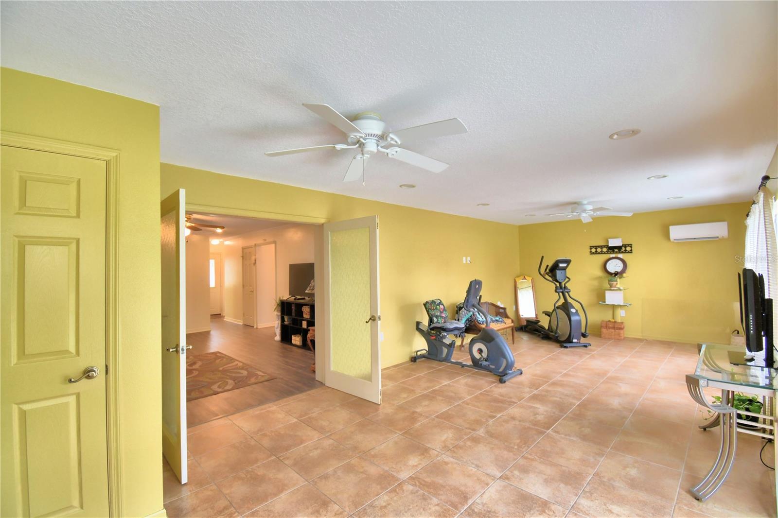 Image 28 of 84 For 3142 Valley High Drive