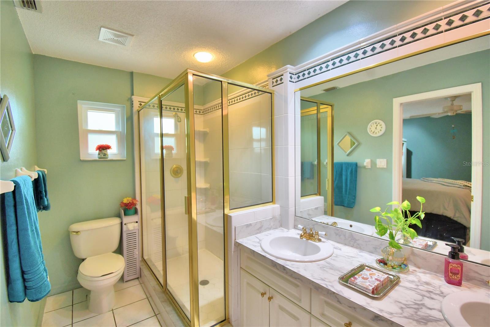 Image 29 of 84 For 3142 Valley High Drive