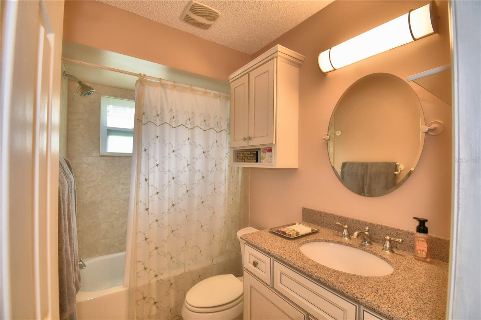 Image 43 of 84 For 3142 Valley High Drive