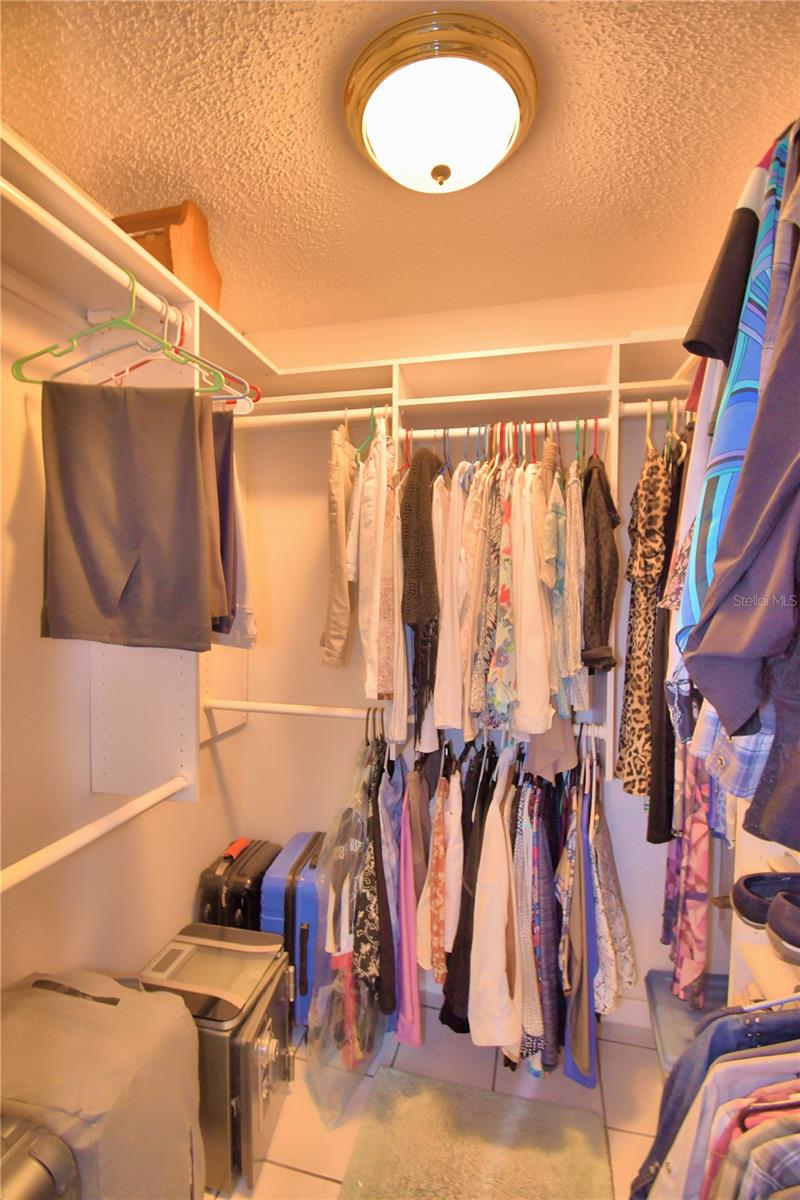 Image 60 of 84 For 3142 Valley High Drive