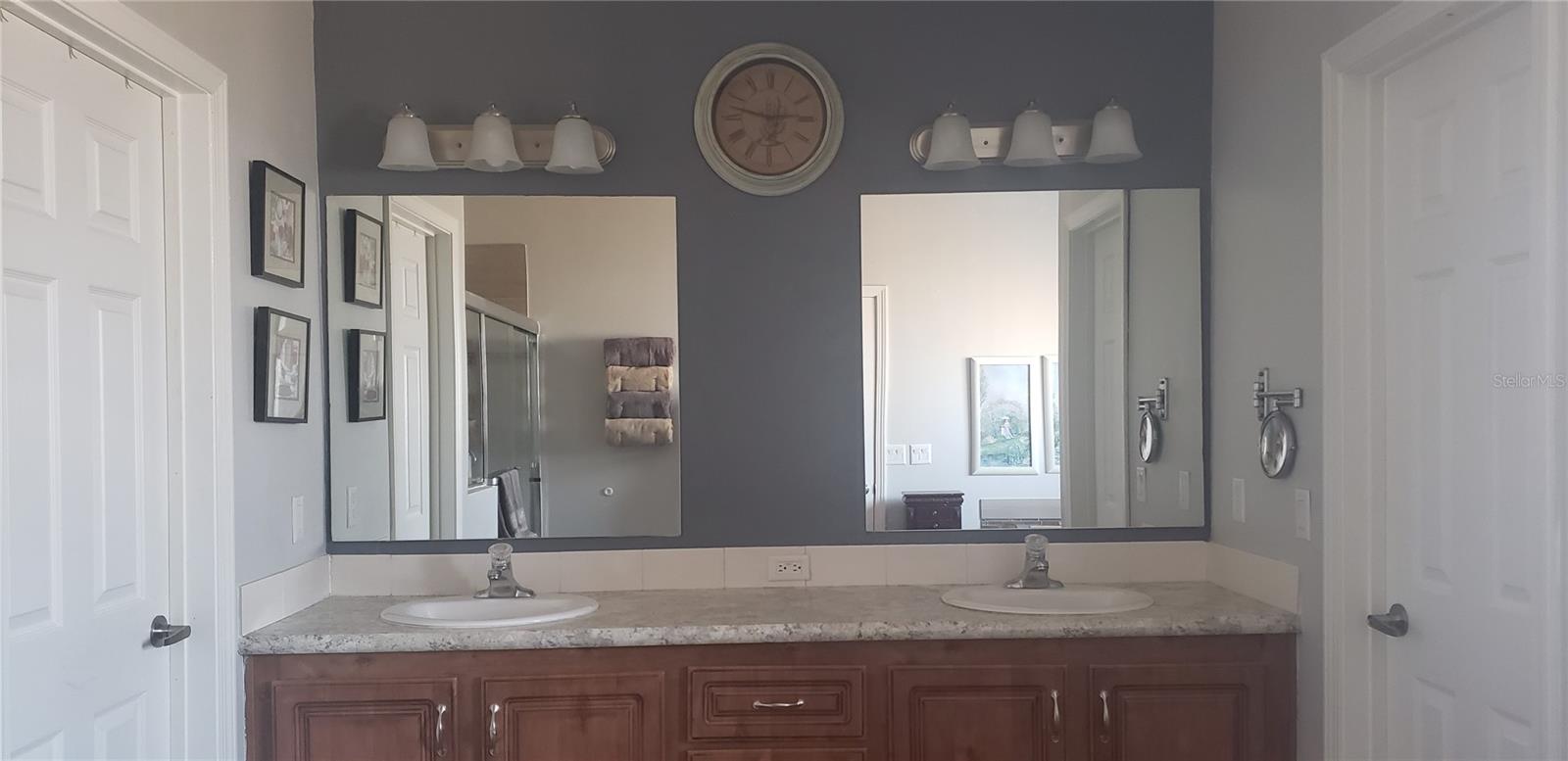 Image 17 of 37 For 831 Bunn Drive