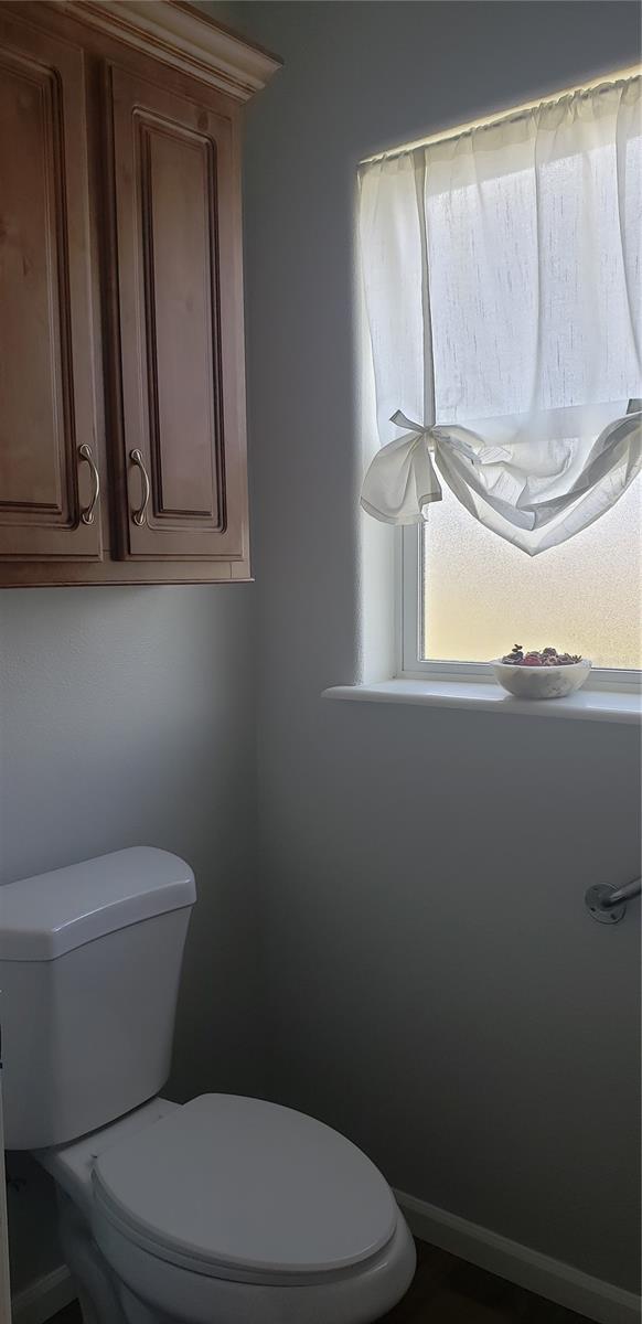 Image 21 of 37 For 831 Bunn Drive