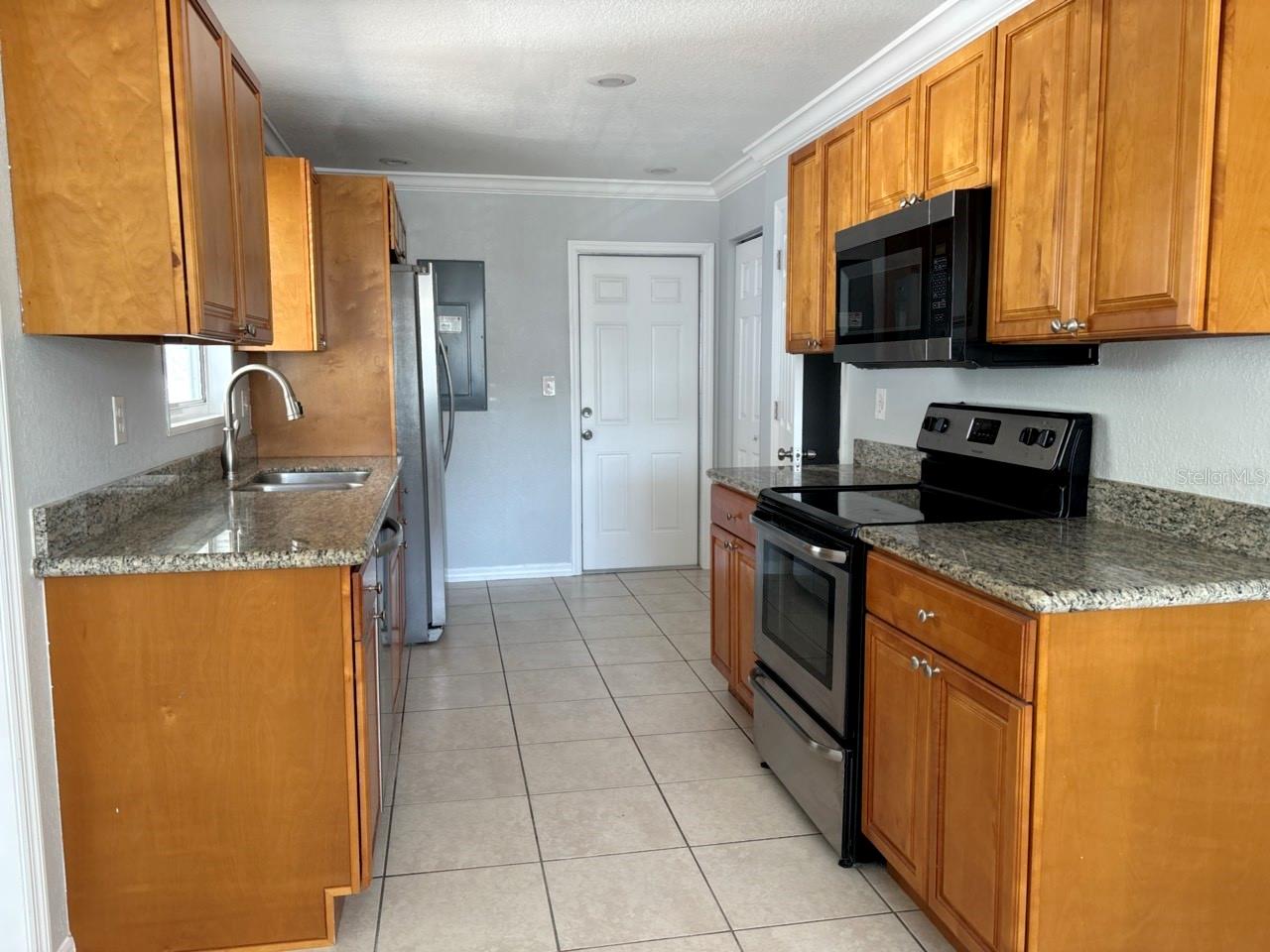 Image 16 of 17 For 4431 Wallace Avenue