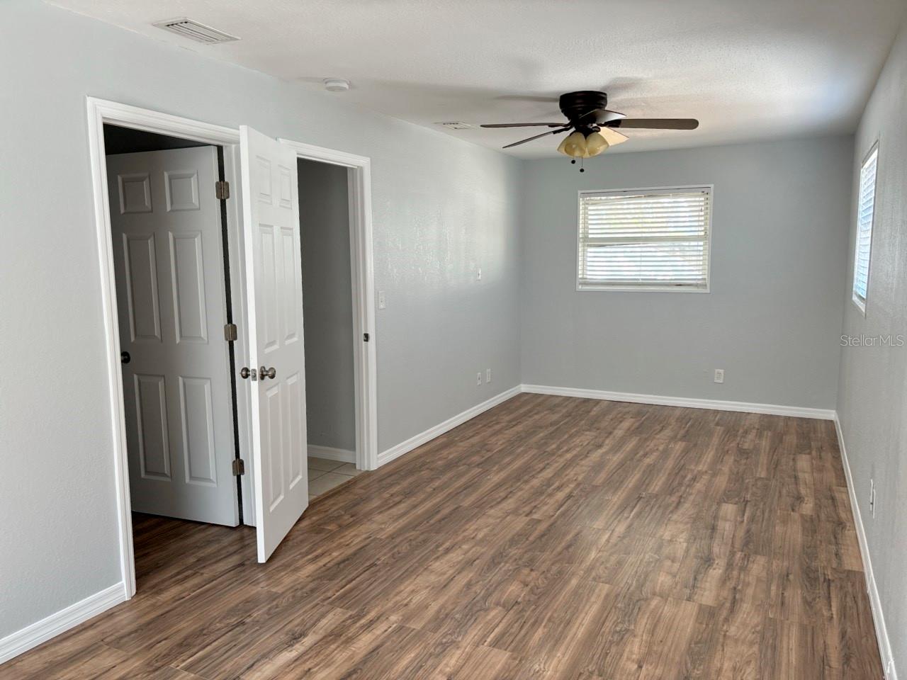 Image 4 of 17 For 4431 Wallace Avenue