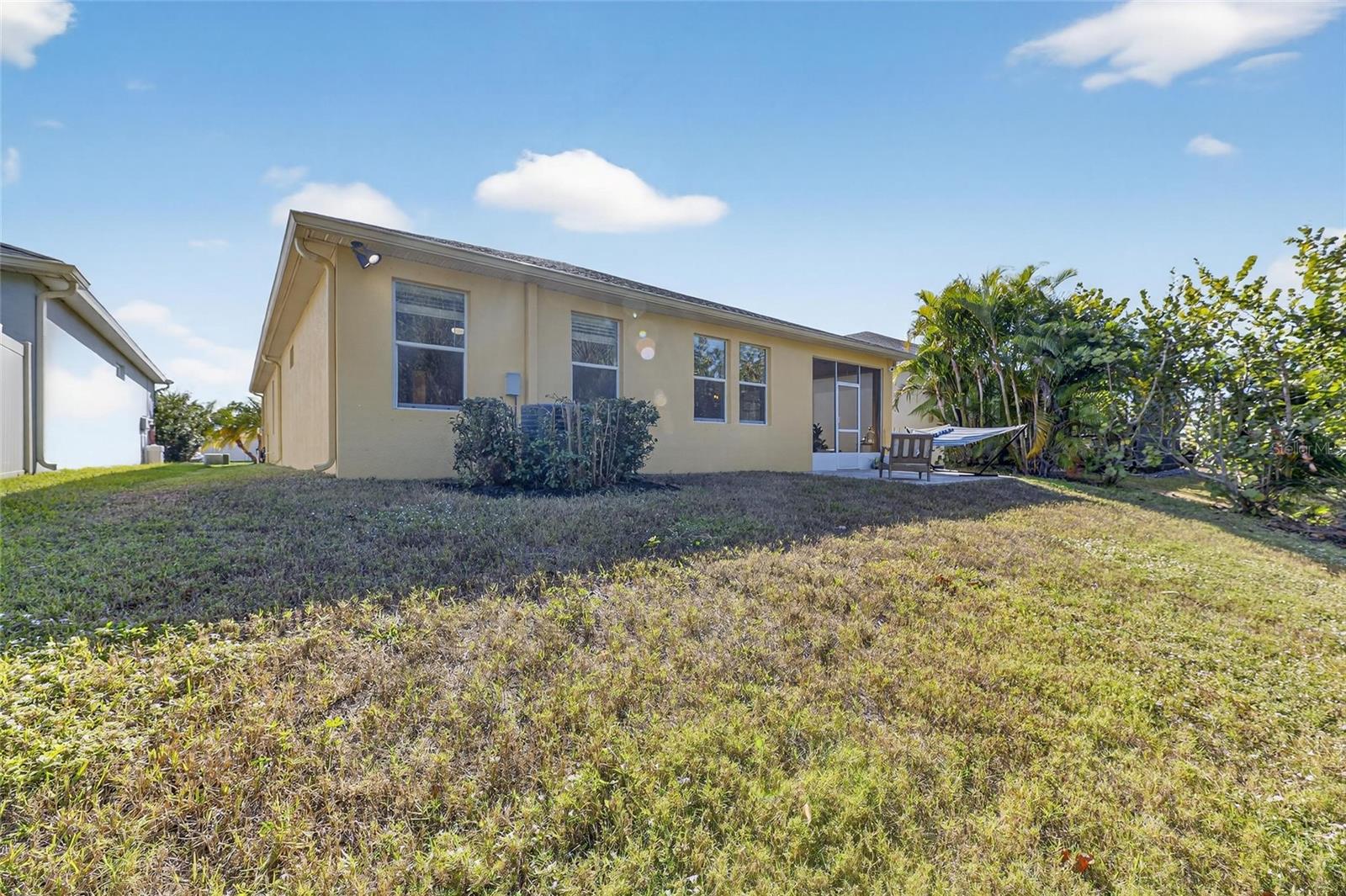 Image 28 of 74 For 5048 Inshore Landing Drive