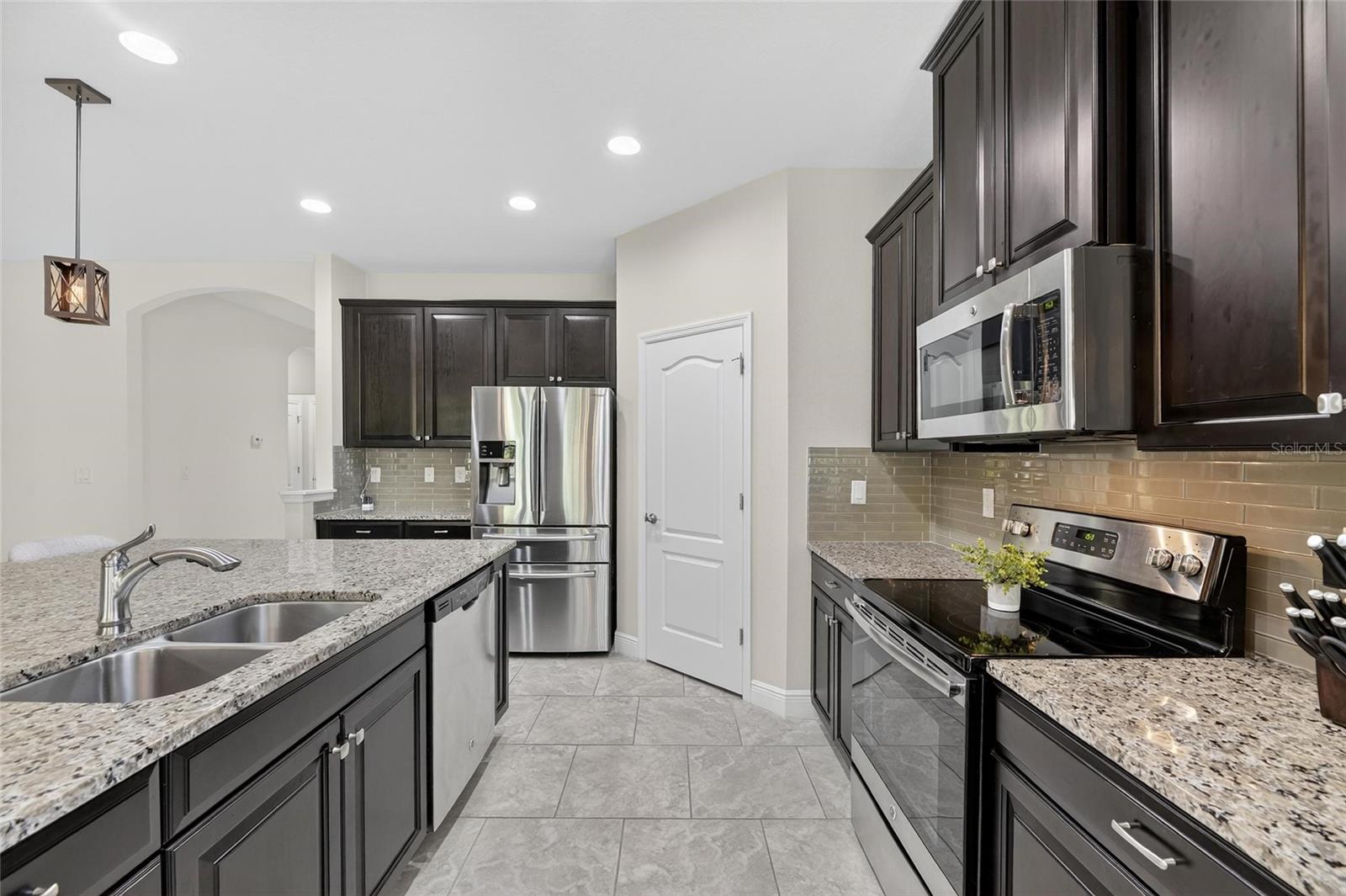 Image 33 of 74 For 5048 Inshore Landing Drive