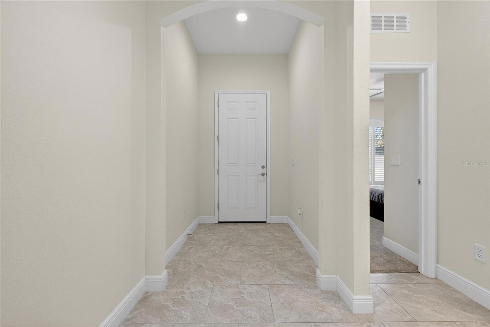 Image 55 of 74 For 5048 Inshore Landing Drive