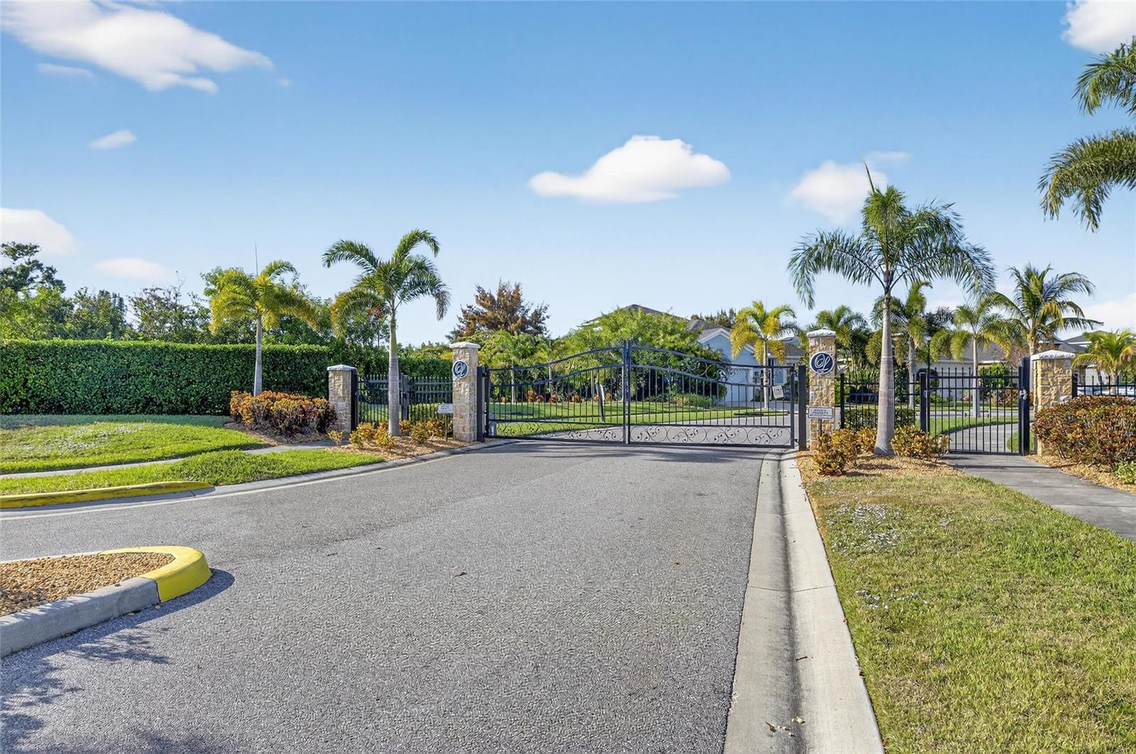 Image 6 of 74 For 5048 Inshore Landing Drive