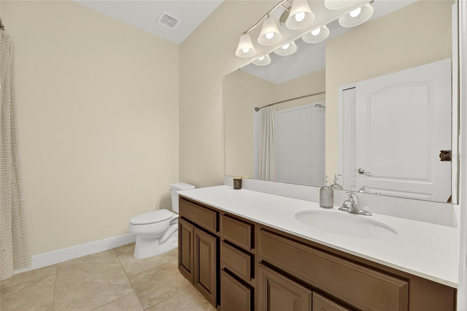 Image 61 of 74 For 5048 Inshore Landing Drive