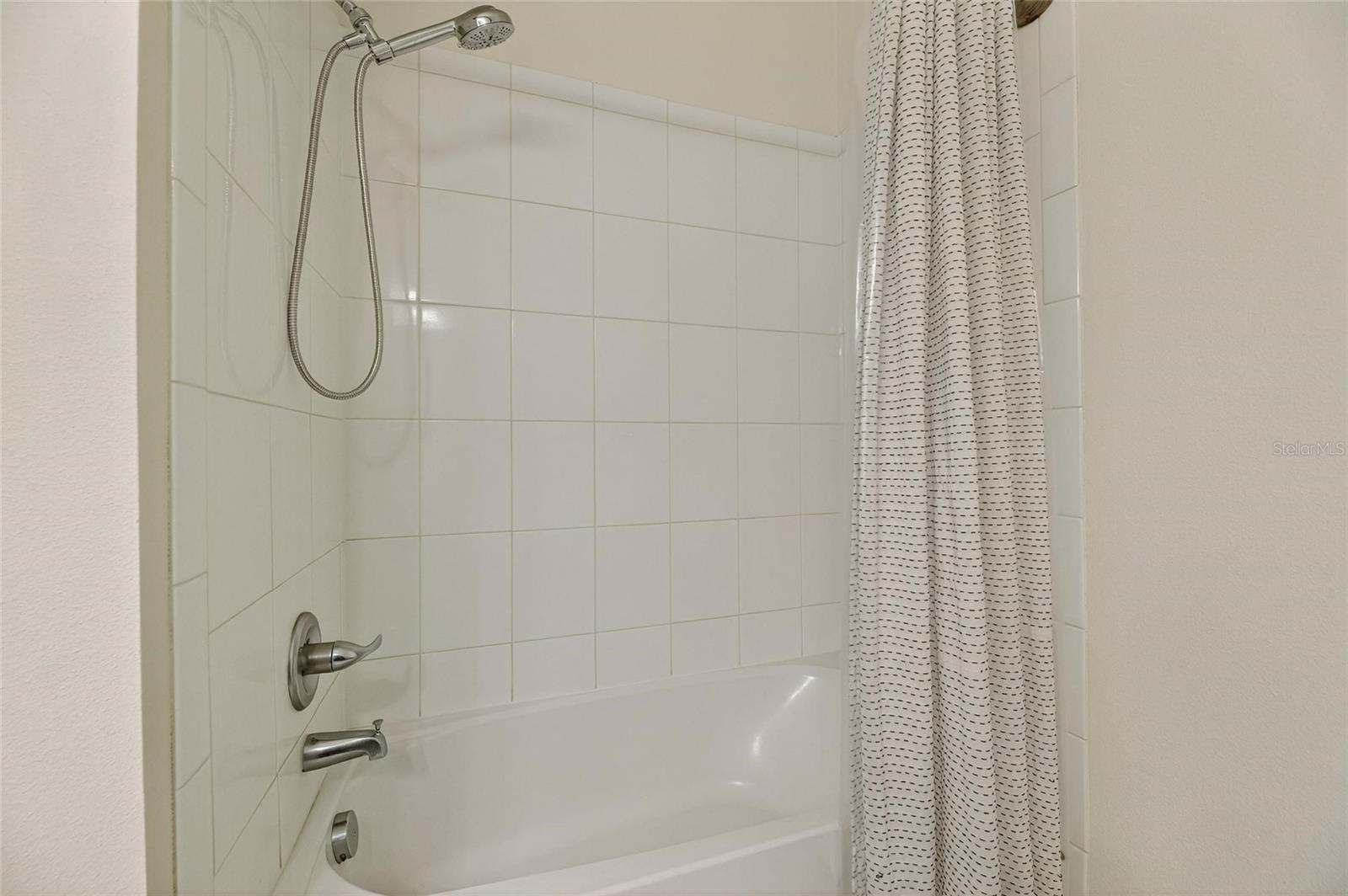 Image 62 of 74 For 5048 Inshore Landing Drive