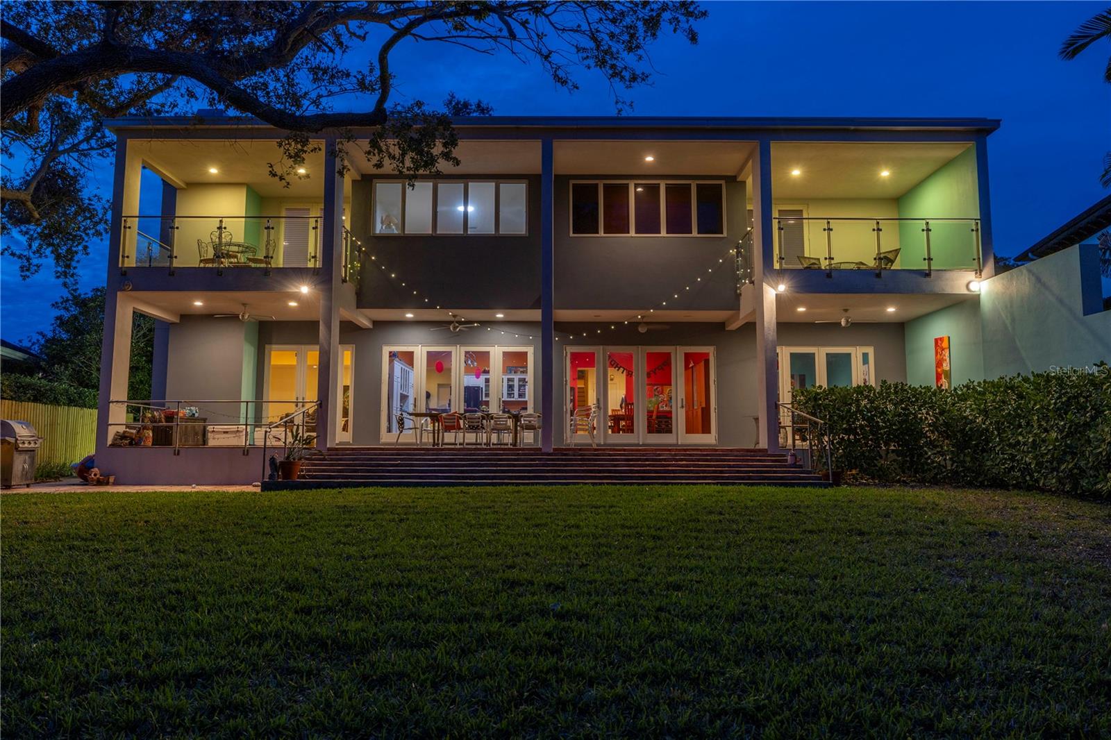 Listing photo id 13 for 838 Monterey Boulevard Ne