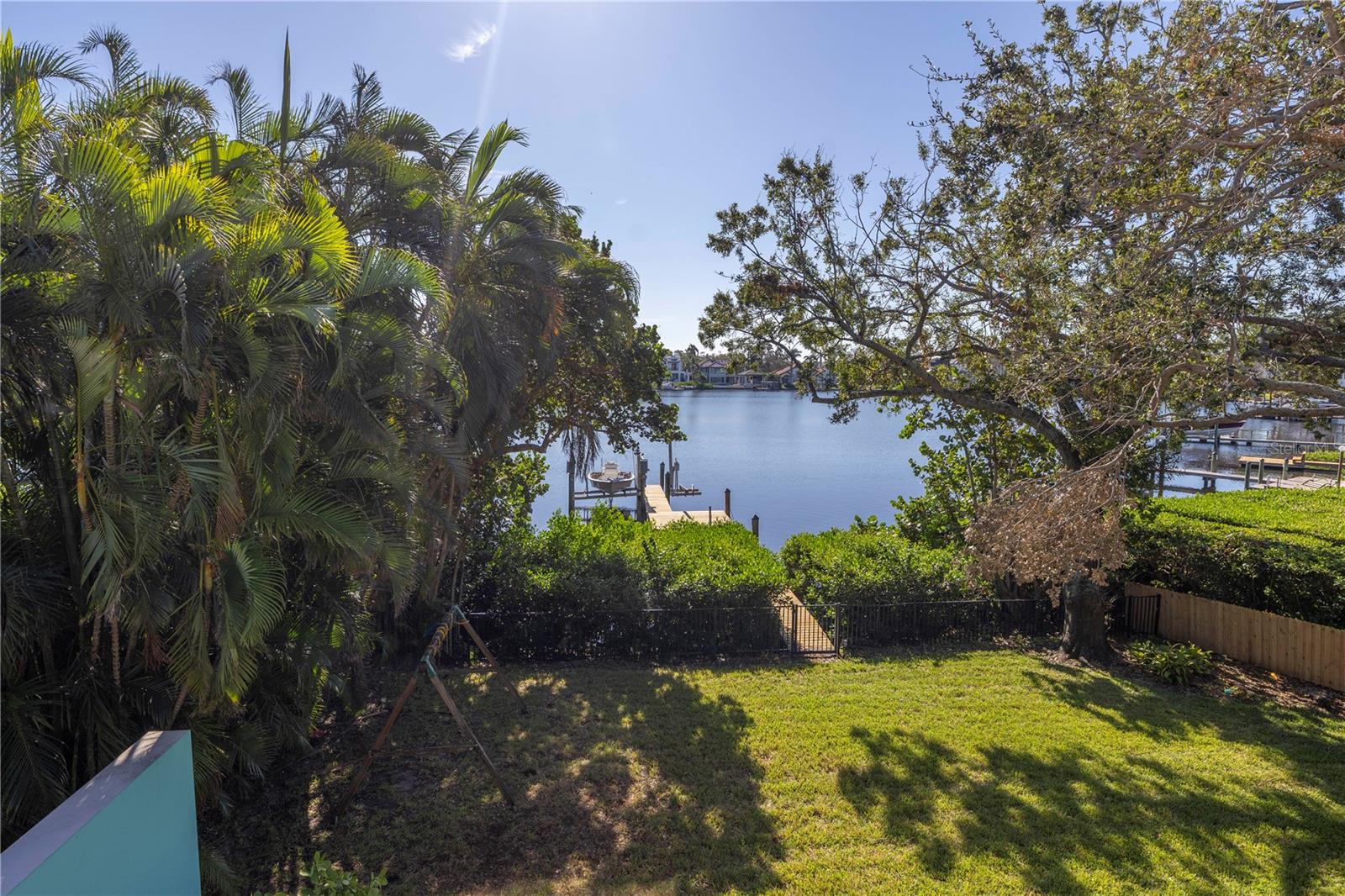 Listing photo id 19 for 838 Monterey Boulevard Ne