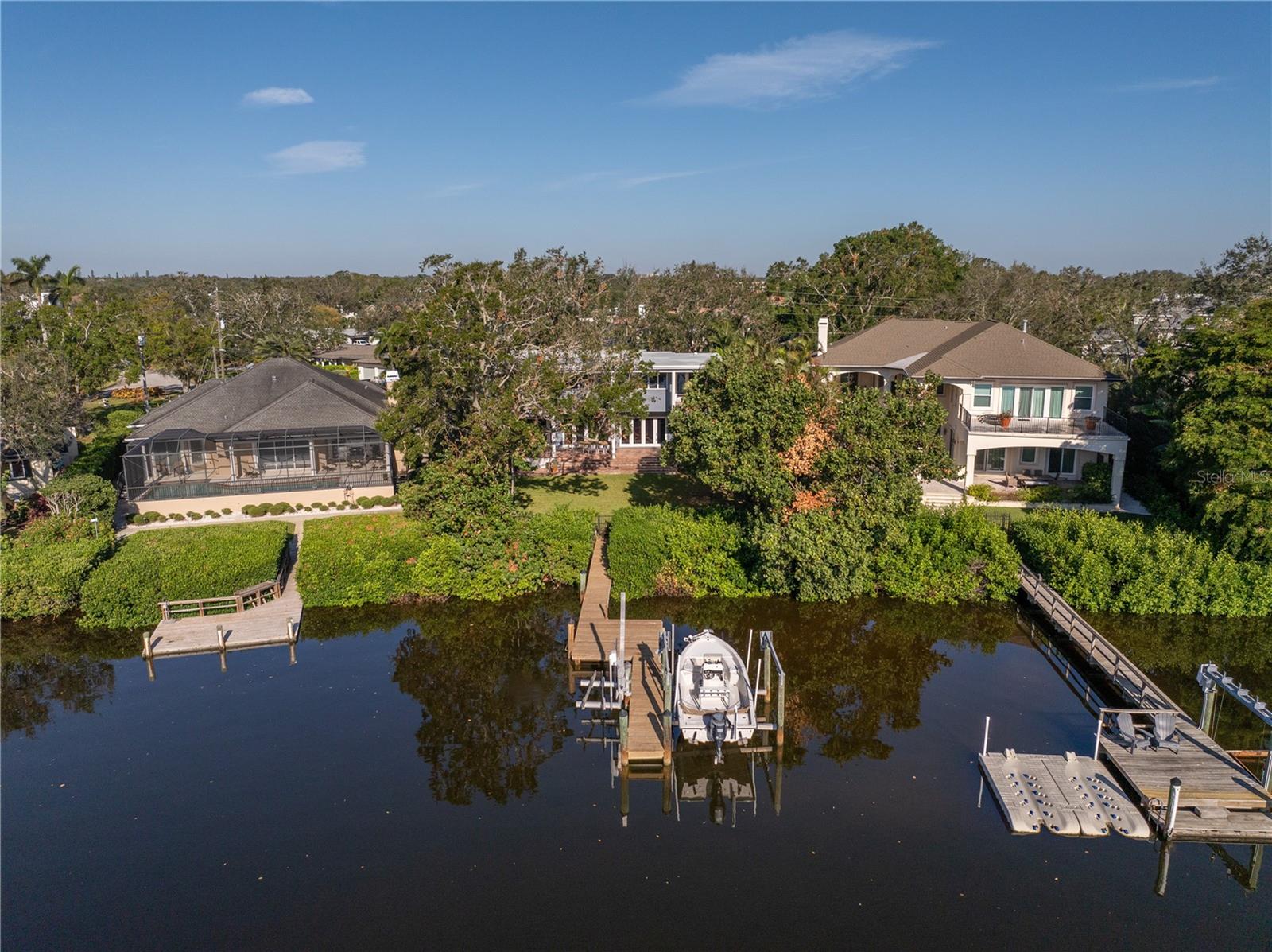 Listing photo id 5 for 838 Monterey Boulevard Ne