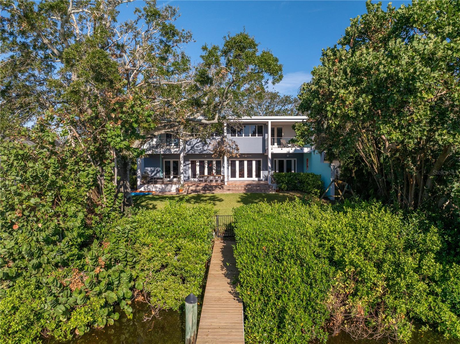 Listing photo id 7 for 838 Monterey Boulevard Ne