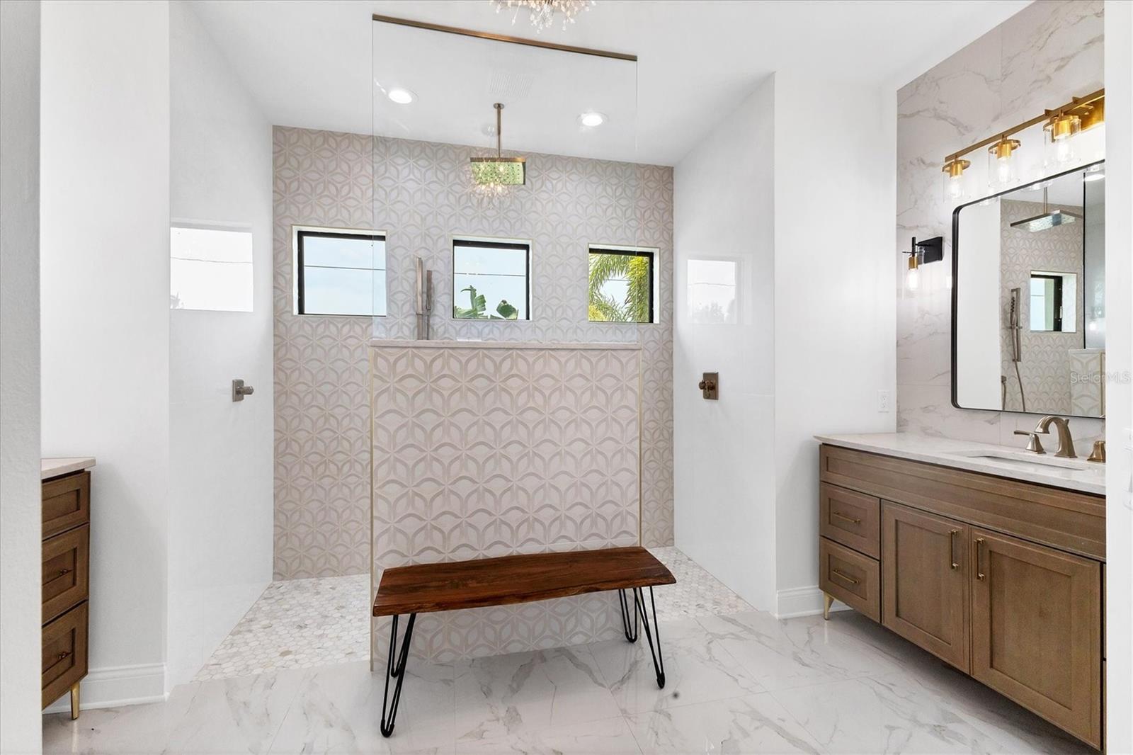 Image 11 of 19 For 15514 Aron Circle