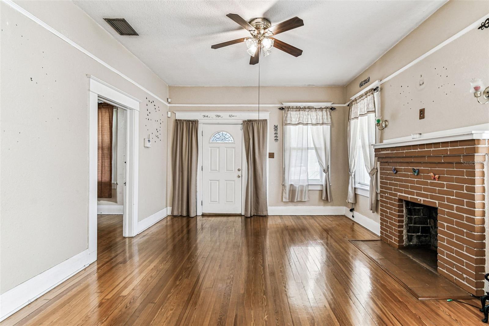 Image 15 of 26 For 1808 Tampania Avenue