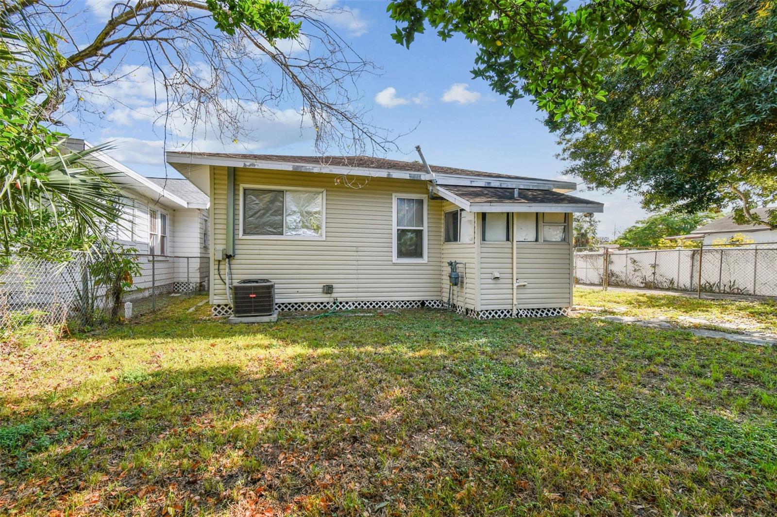 Image 25 of 26 For 1808 Tampania Avenue