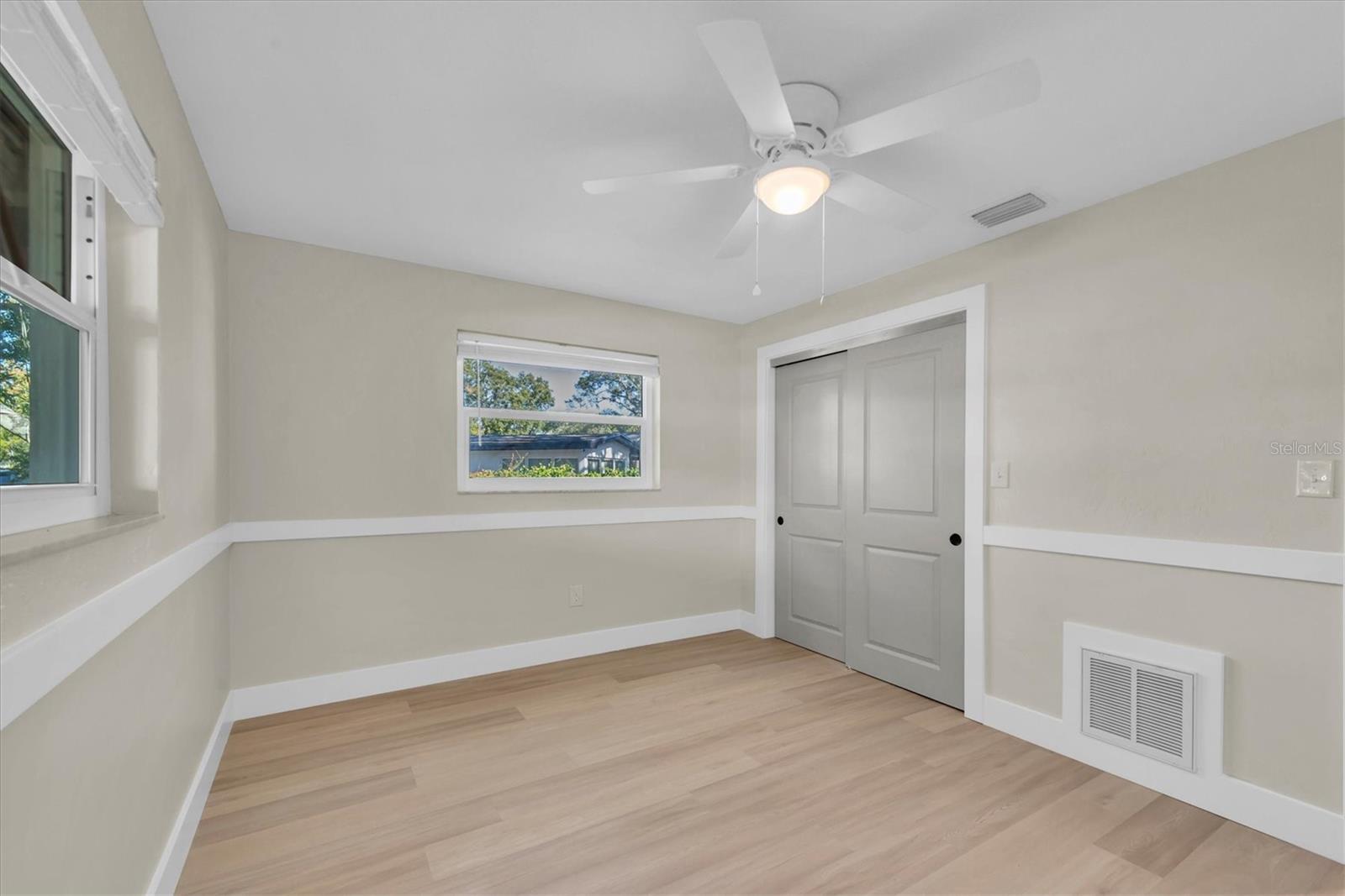 Image 30 of 58 For 513 Oakwood Boulevard