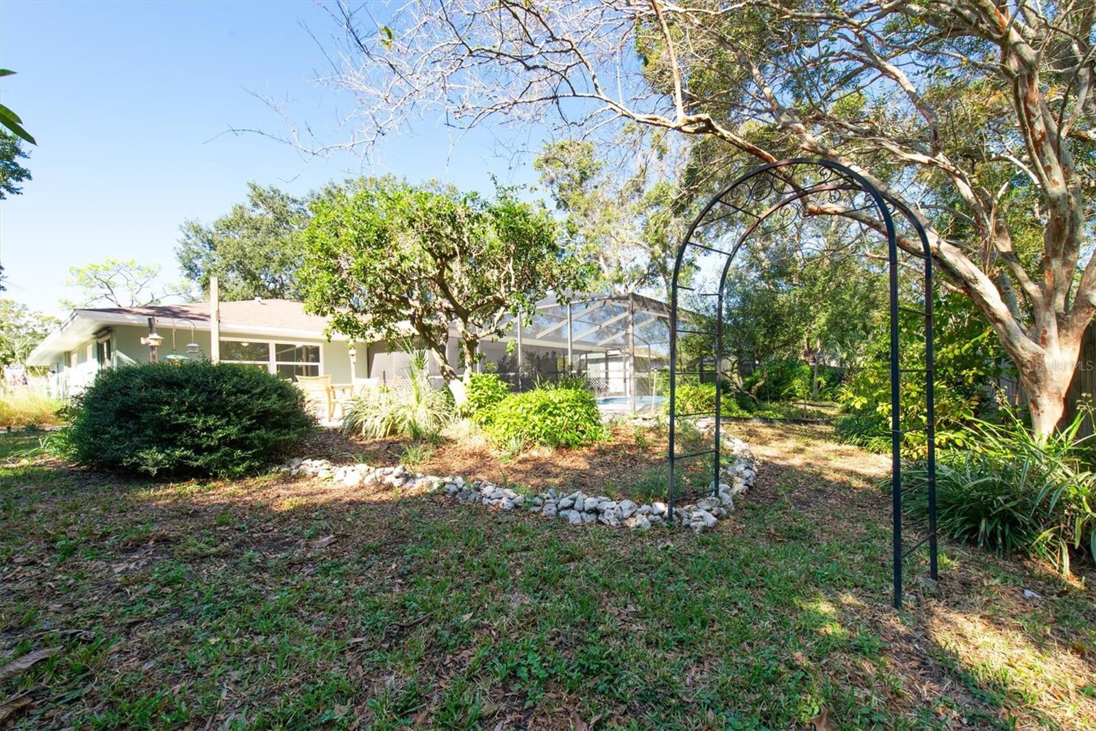 Image 44 of 58 For 513 Oakwood Boulevard