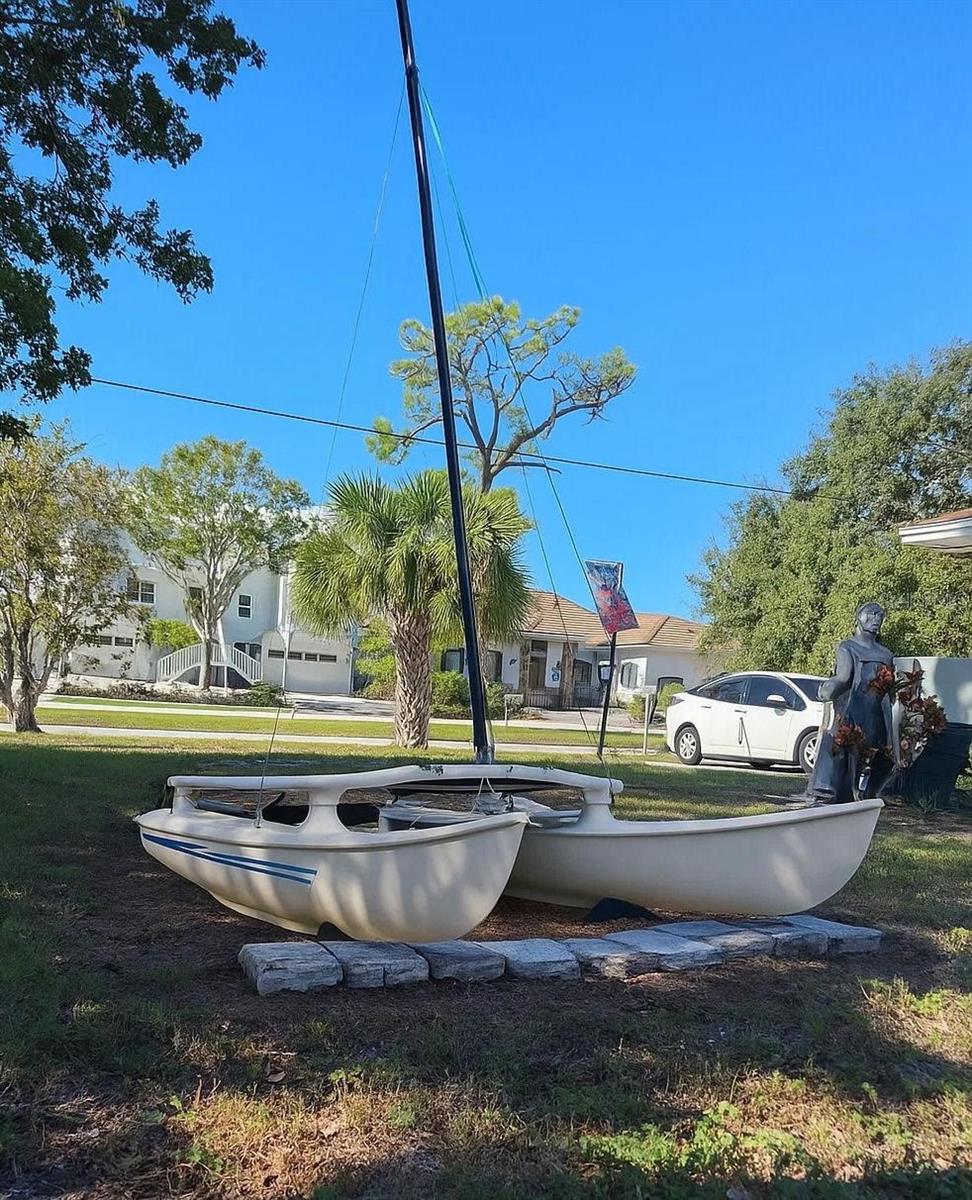 Image 53 of 58 For 513 Oakwood Boulevard