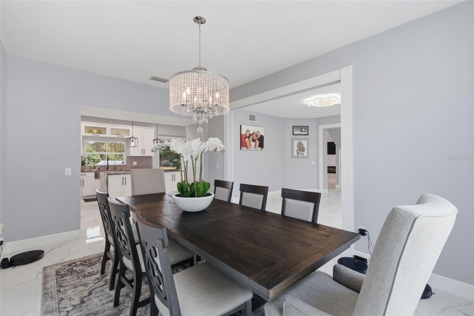 Image 14 of 79 For 9741 Wilsky Boulevard