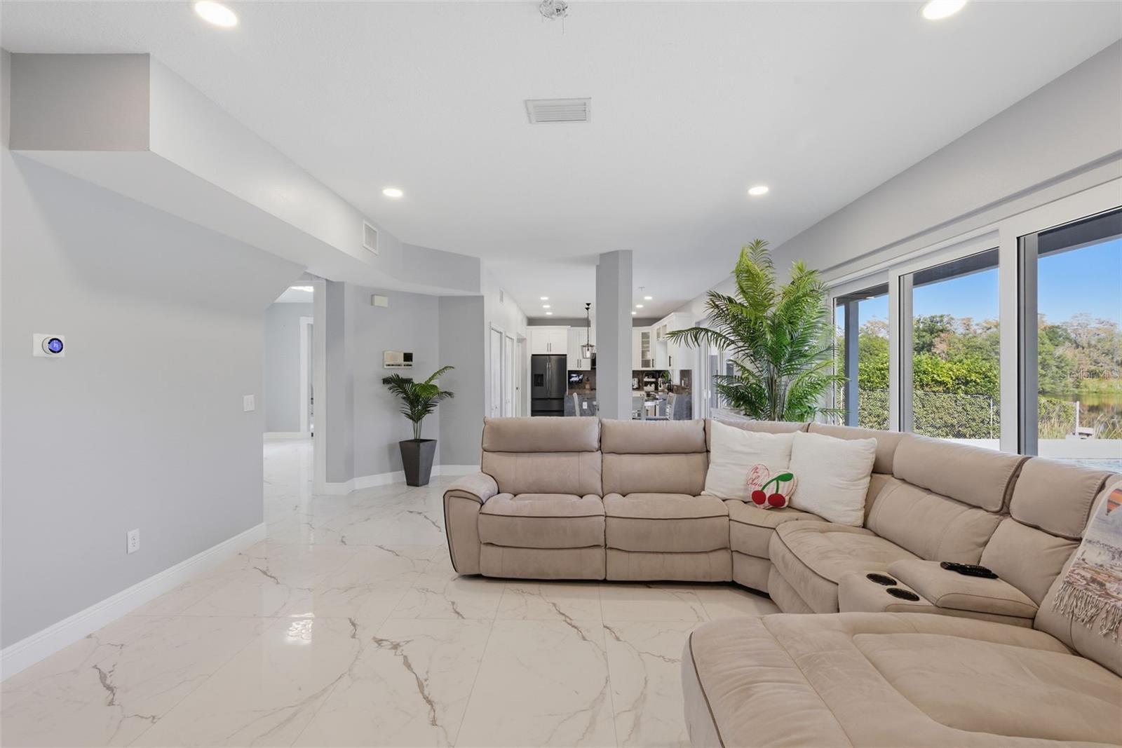 Image 29 of 79 For 9741 Wilsky Boulevard