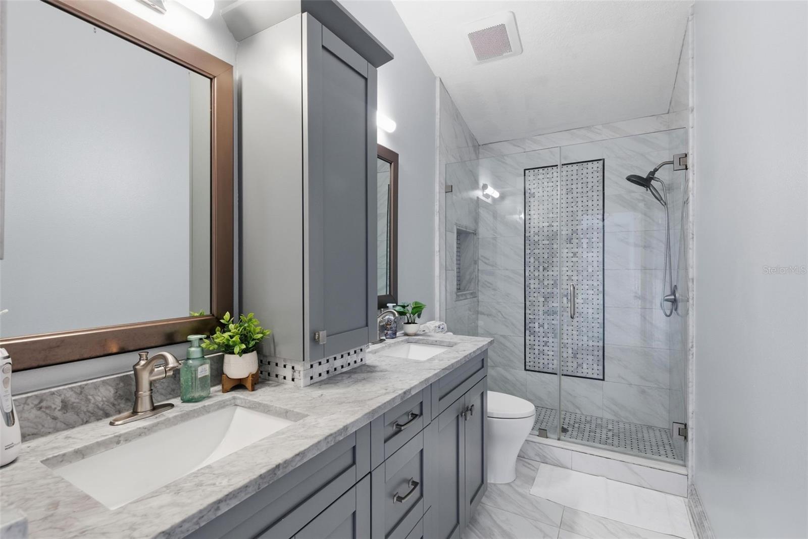 Image 36 of 79 For 9741 Wilsky Boulevard