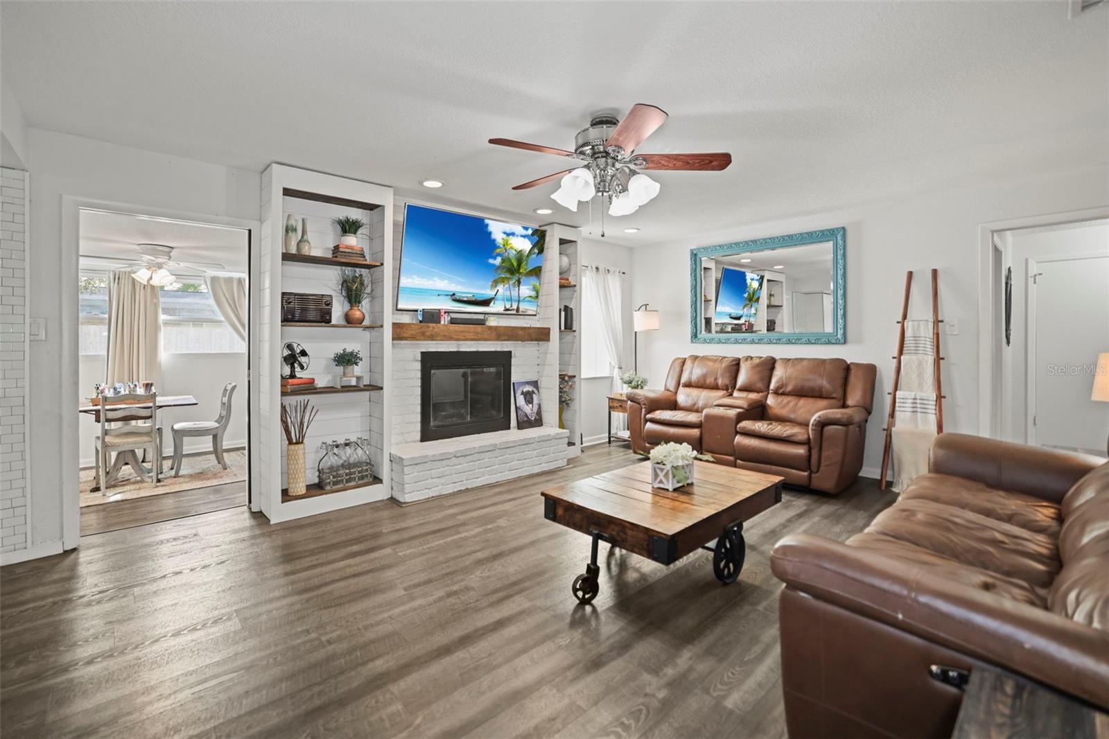 Image 5 of 36 For 2181 Viola Drive