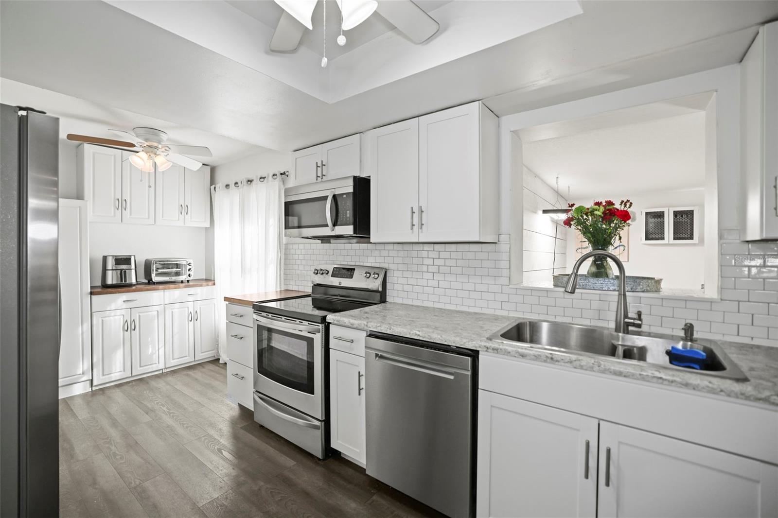 Image 9 of 36 For 2181 Viola Drive