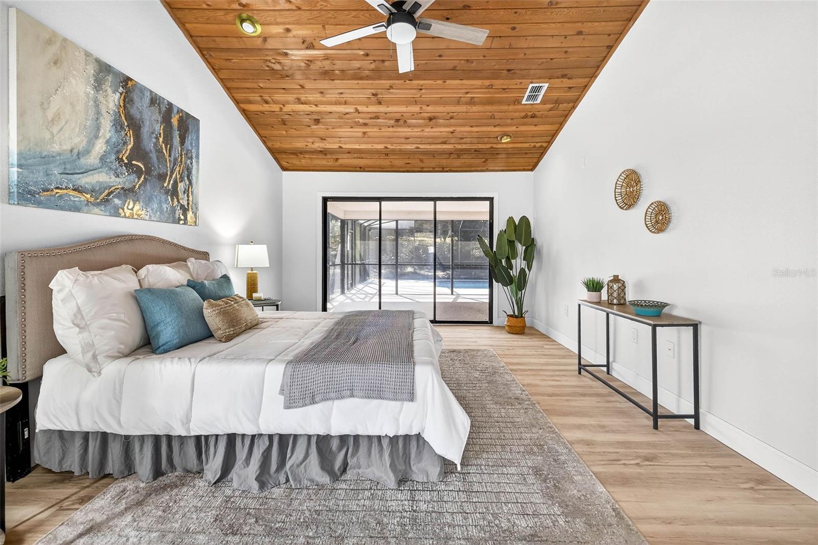 Image 15 of 43 For 14252 Trinity Road