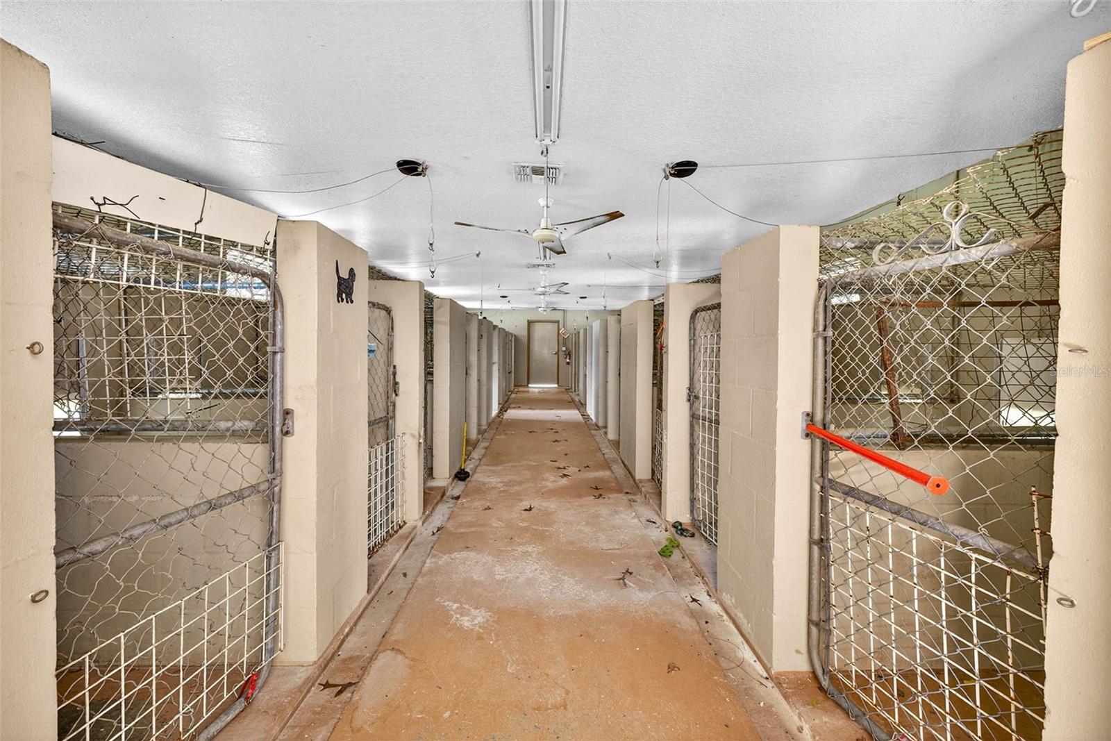 Image 28 of 43 For 14252 Trinity Road