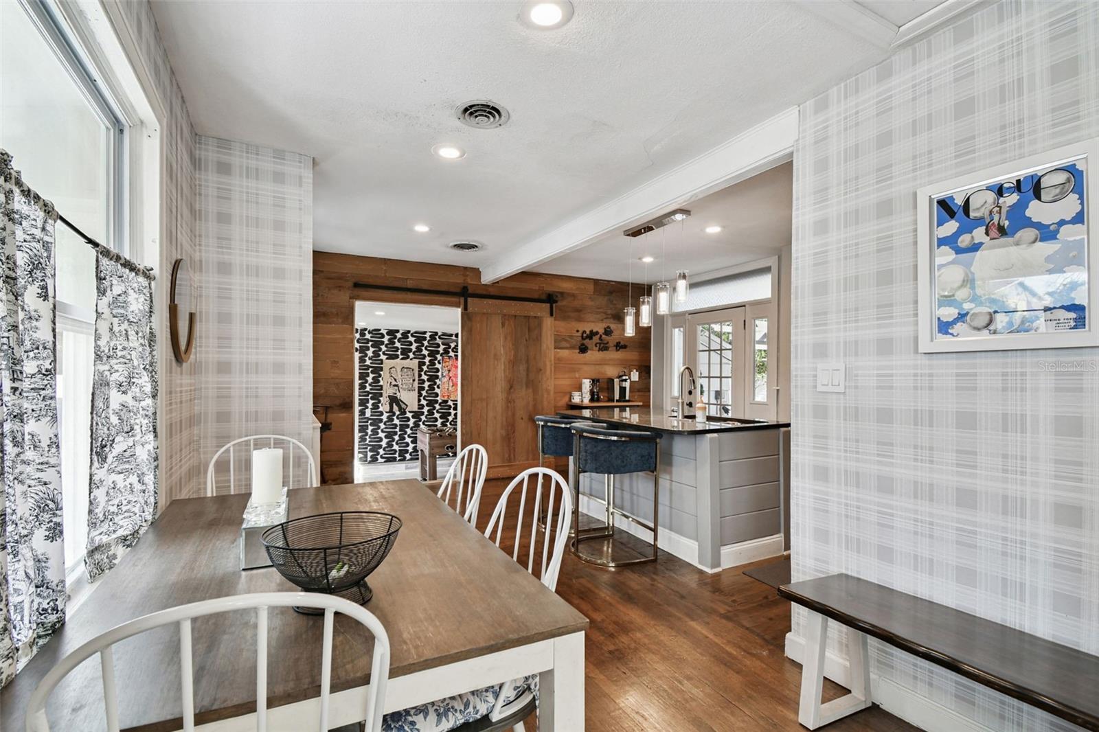 Image 19 of 56 For 3319 Paul Avenue