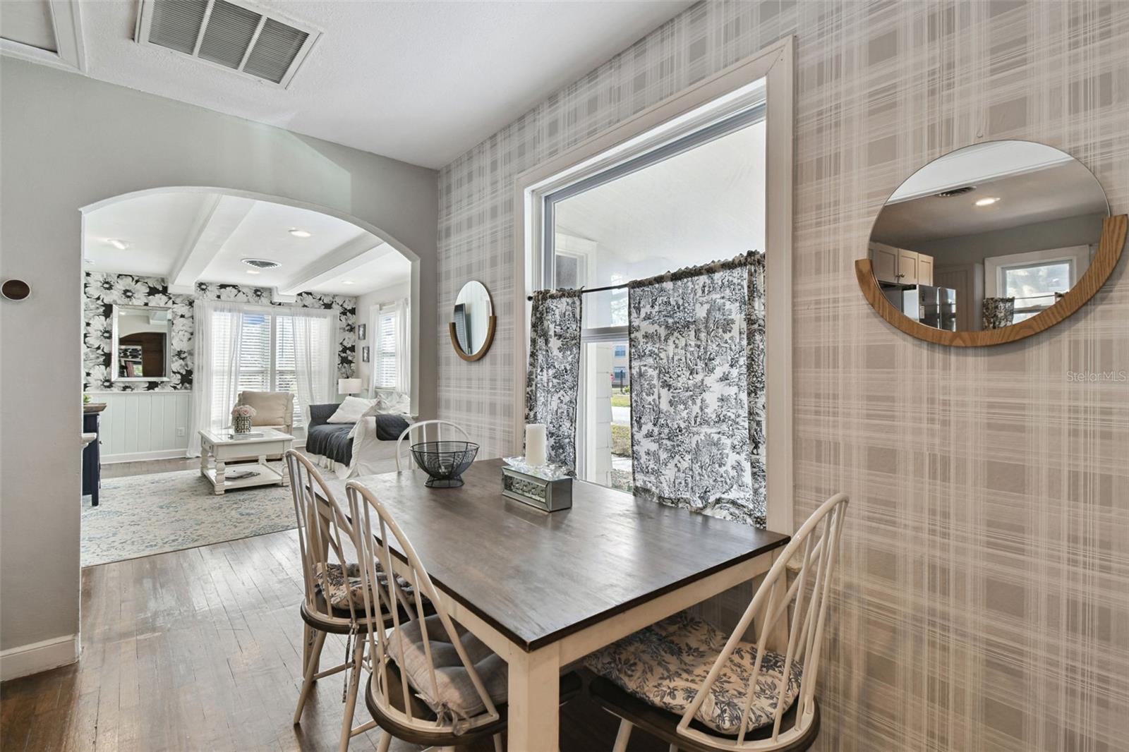 Image 21 of 56 For 3319 Paul Avenue